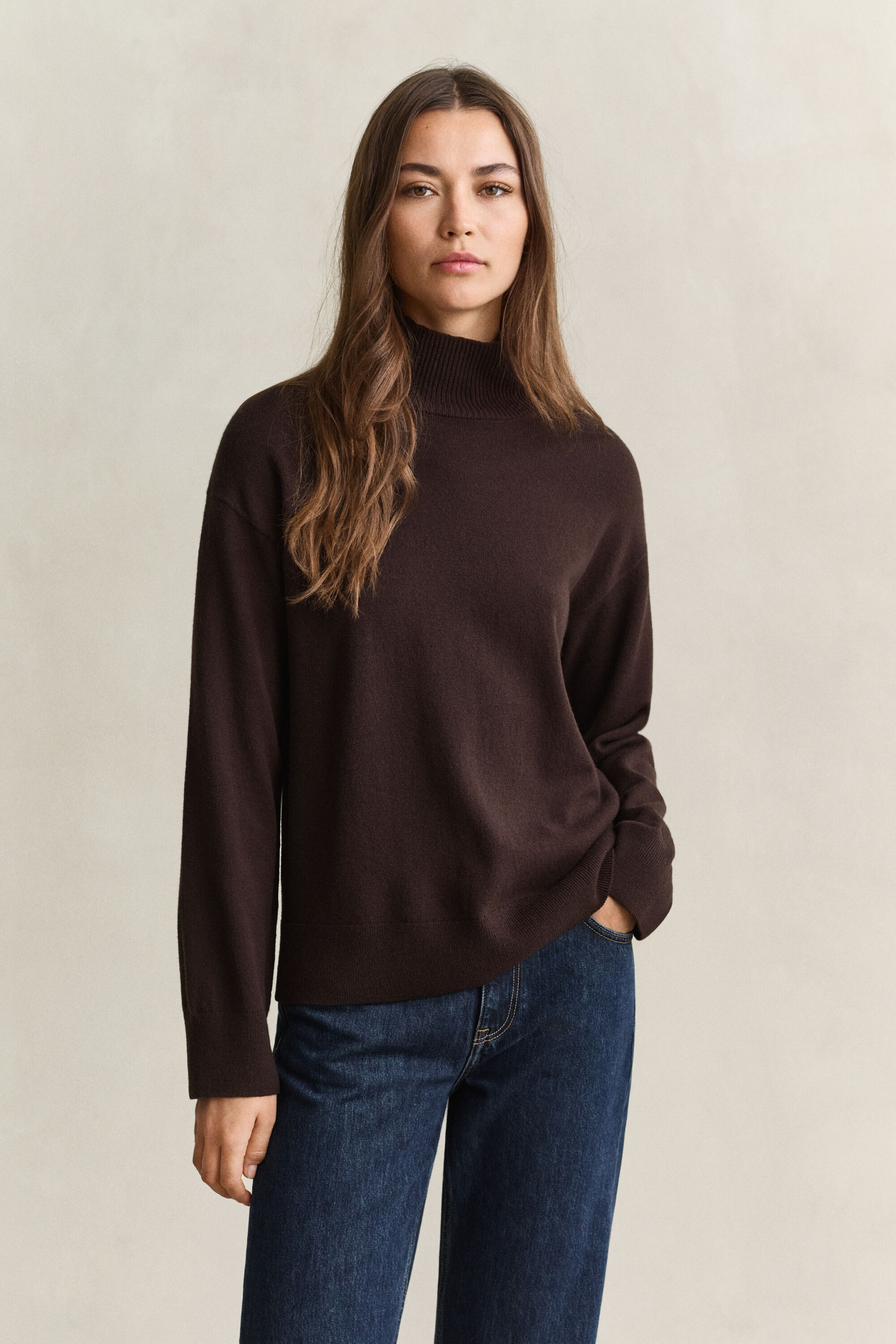 Maglia con finto collo alto in finissima lana d’agnello