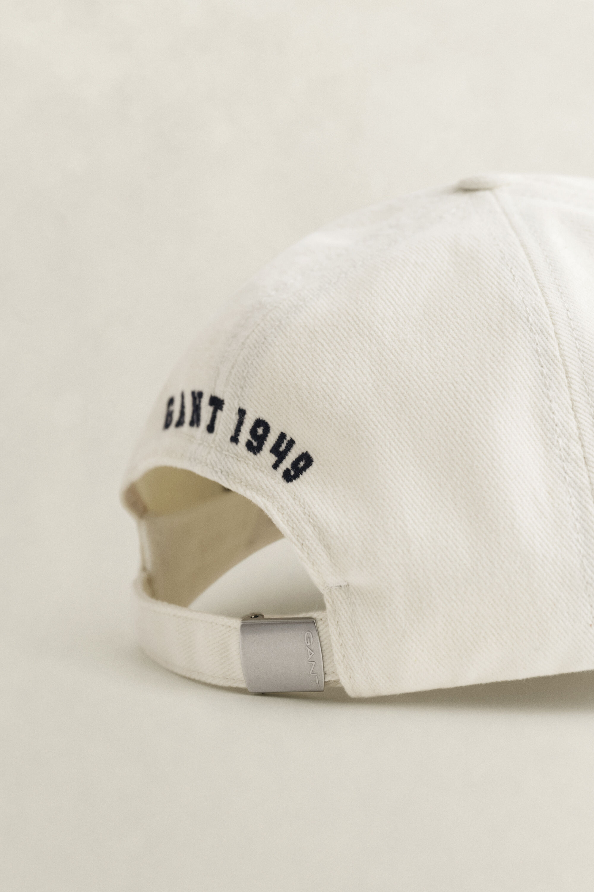 Cappellino con stemma G