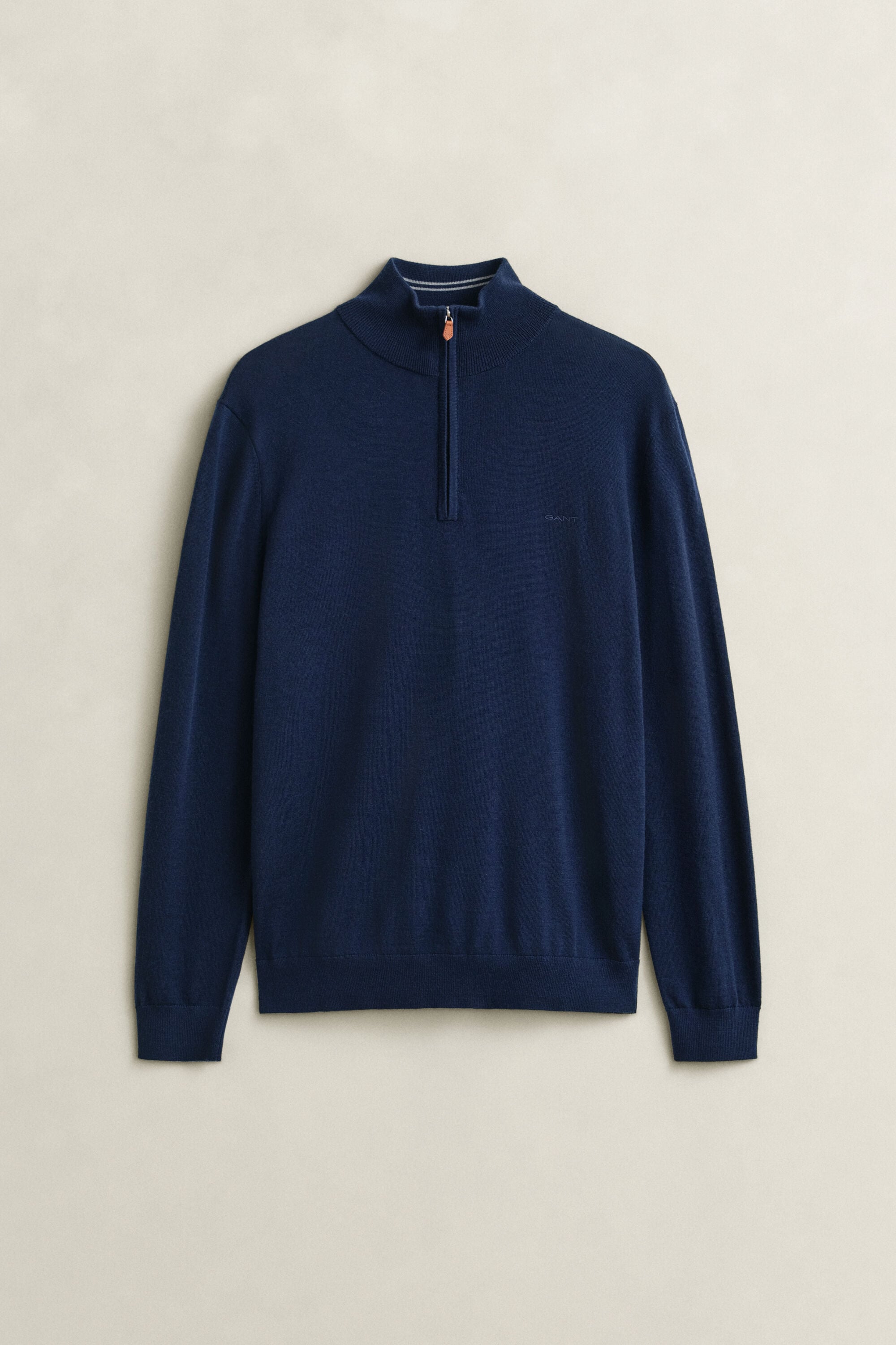 Maglia in lana merino a coste con zip corta