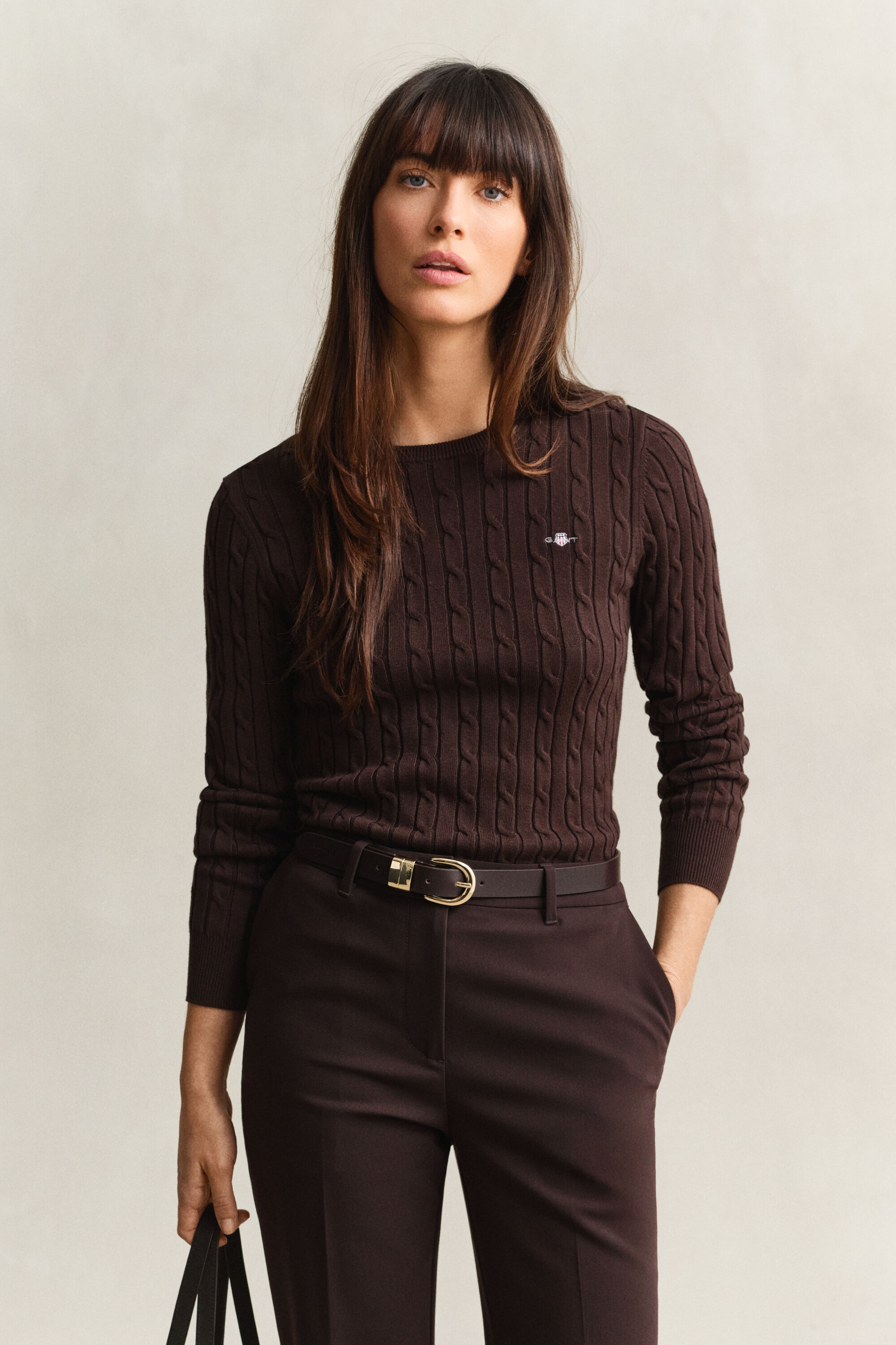 Maglia girocollo in cotone elasticizzato a trecce