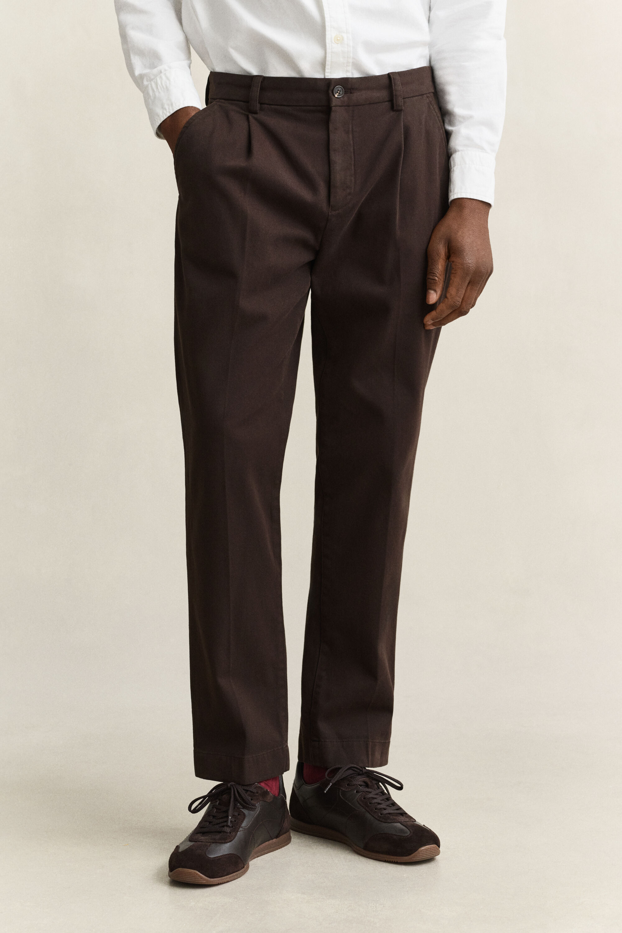 Pantaloni chino stretti in fondo