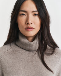 Abito a collo alto con dettagli in maglia