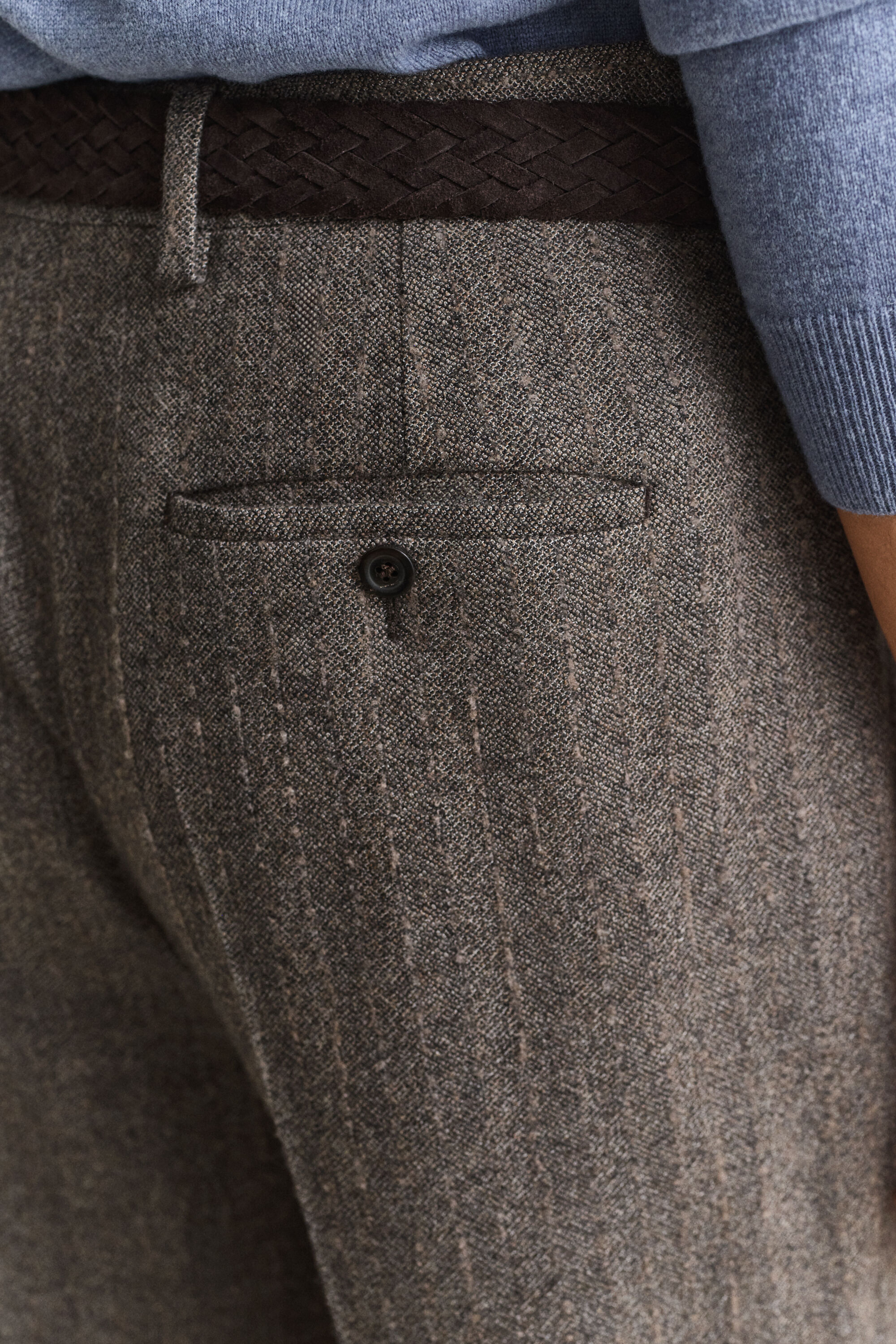 Pantaloni gessati eleganti