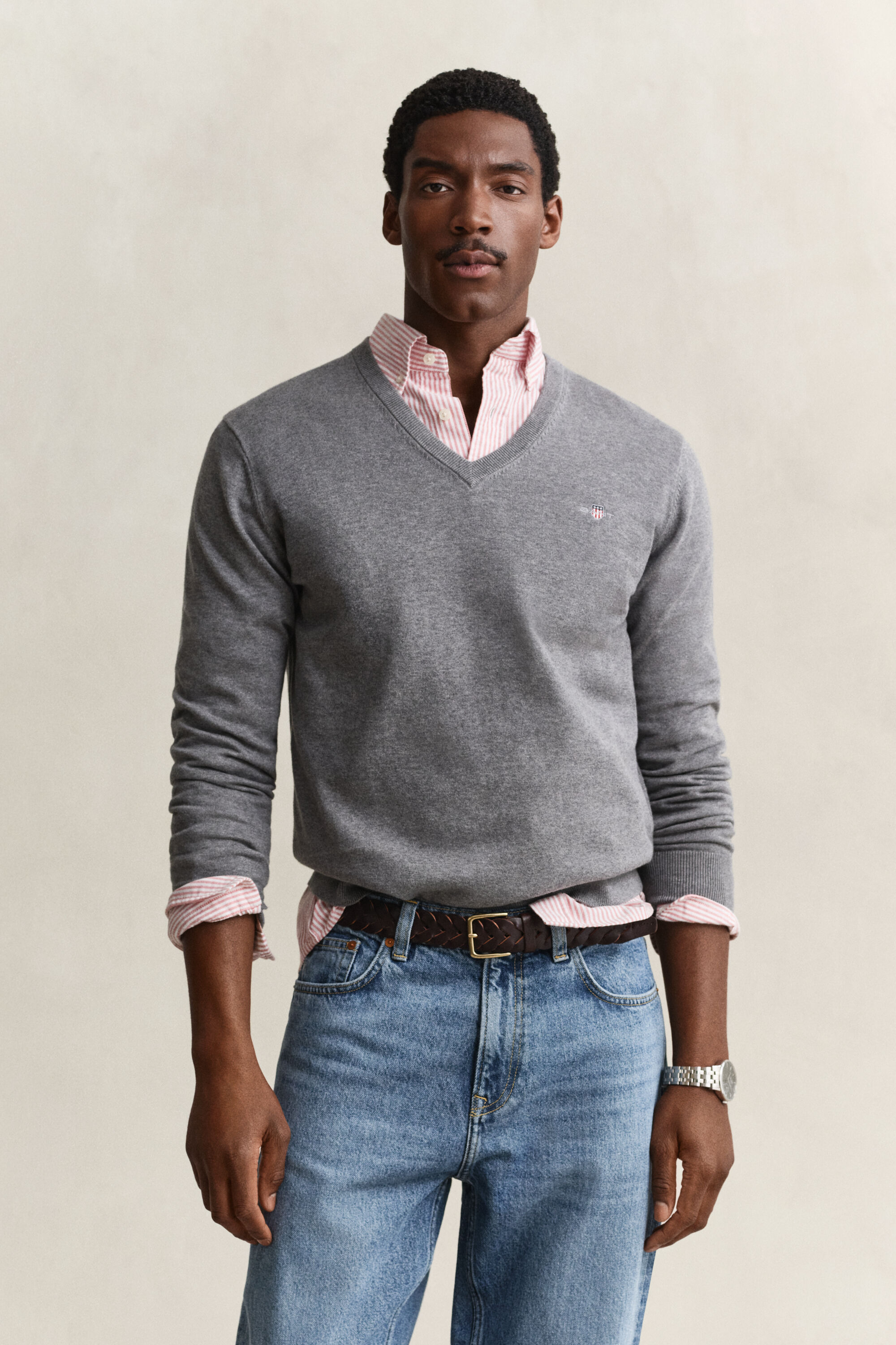 Maglia con scollo a V in cotone