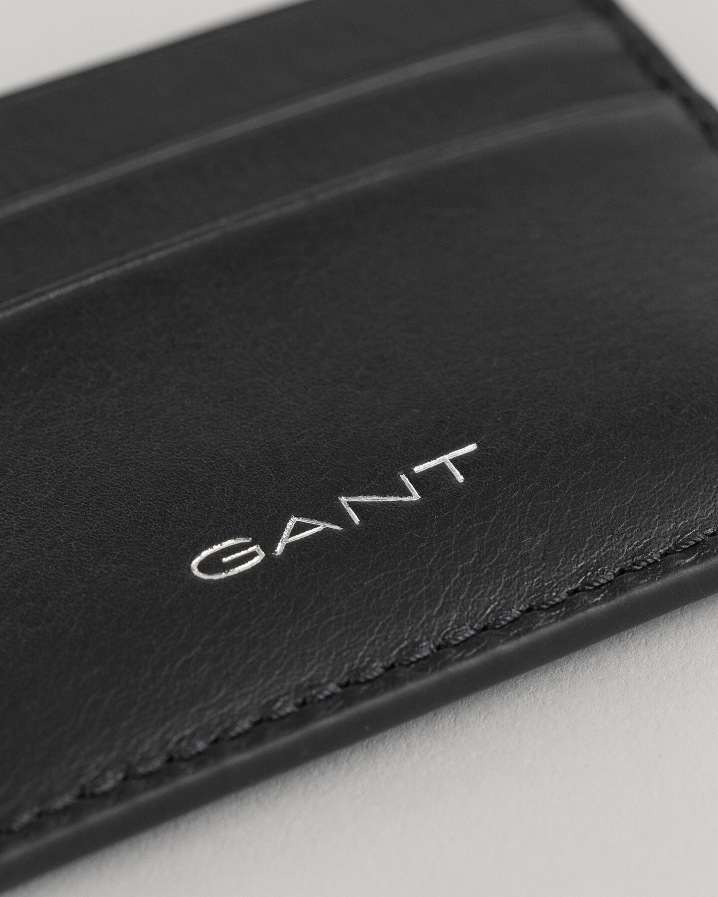 Portatessere in pelle