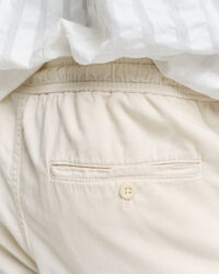 Pantaloncini effetto sbiadito con coulisse regular fit