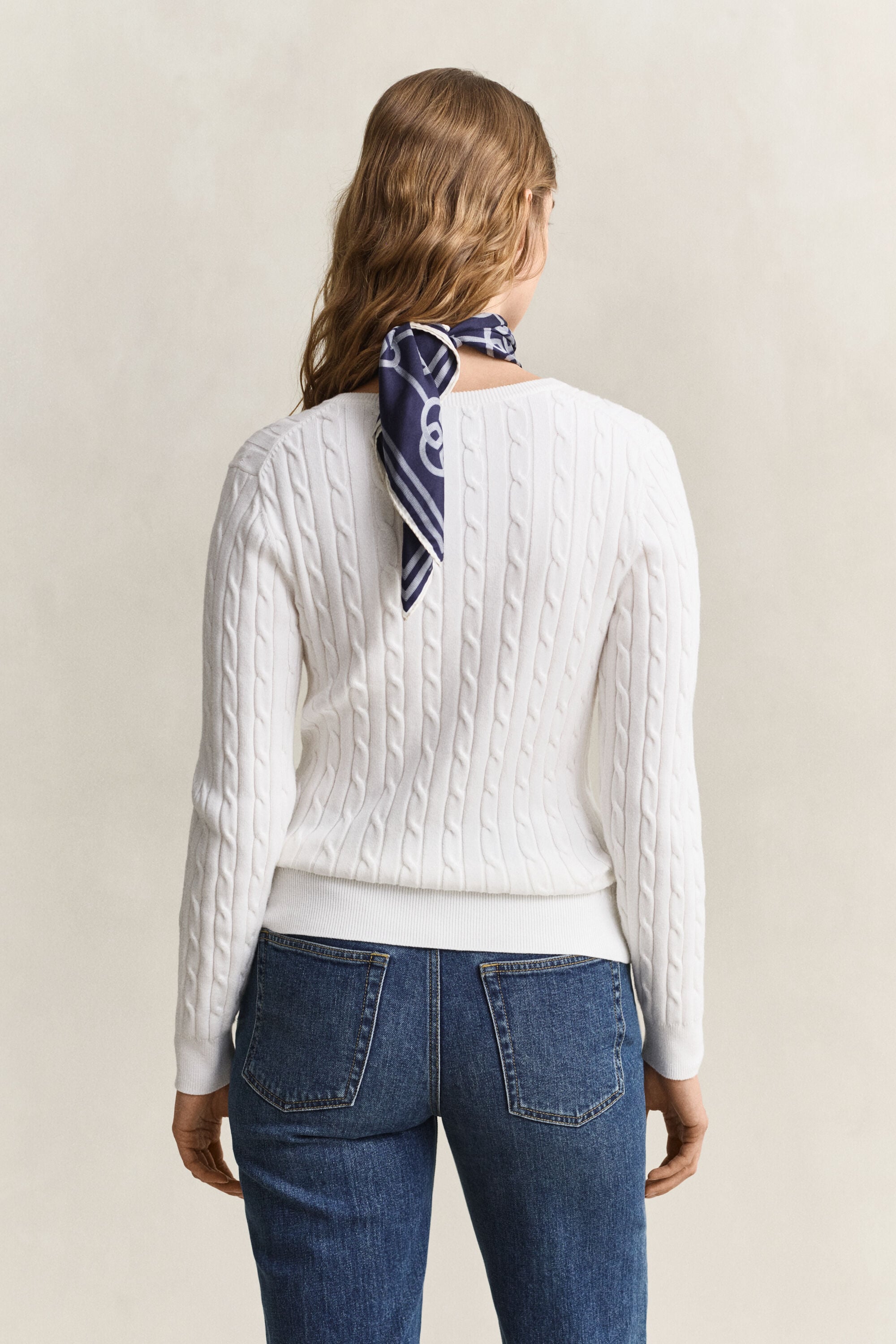 Cardigan in maglia con lavorazione a trecce