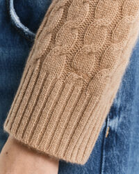 Maglia girocollo in cashmere a trecce