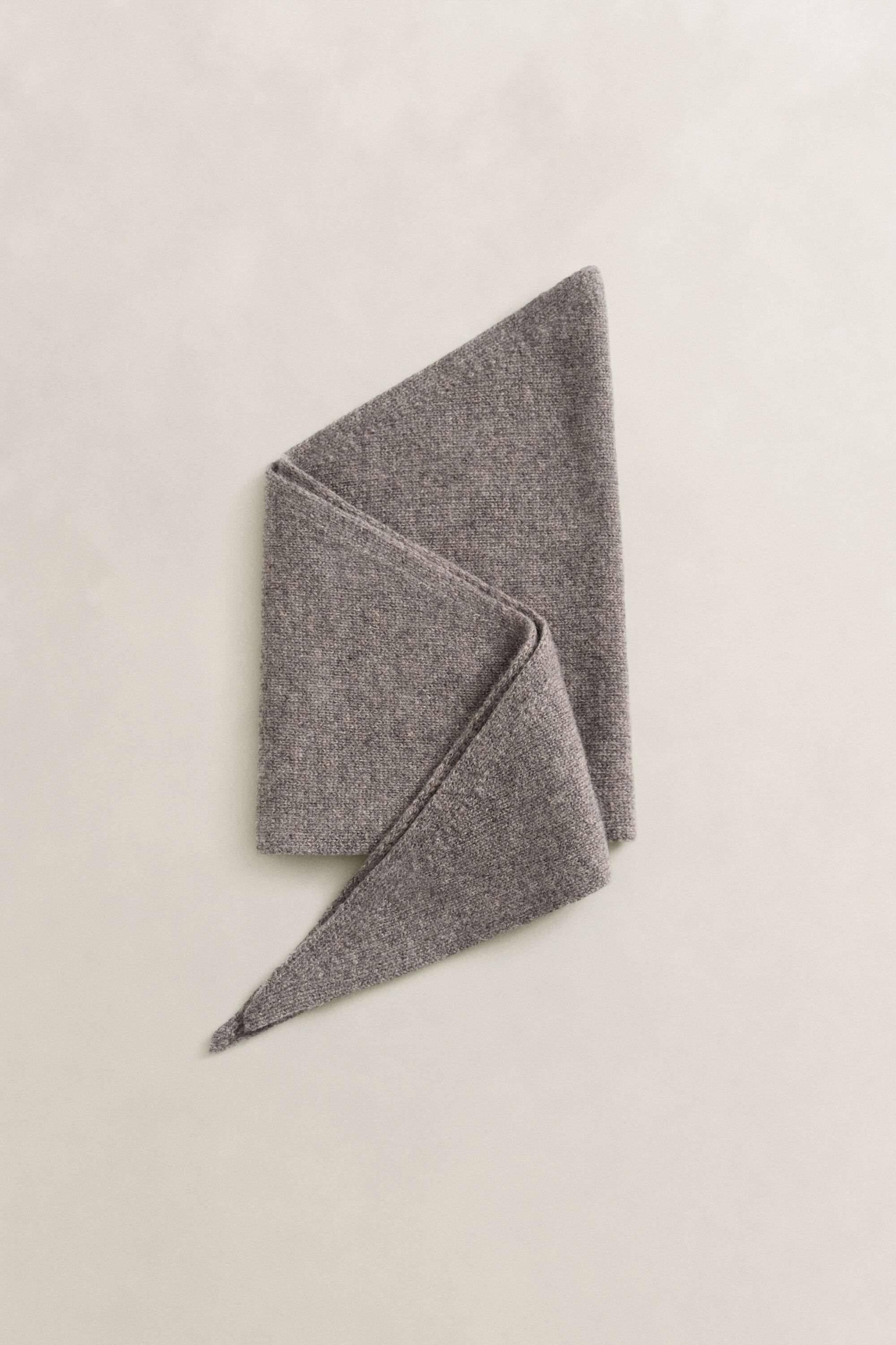 Sciarpa triangolare in cashmere