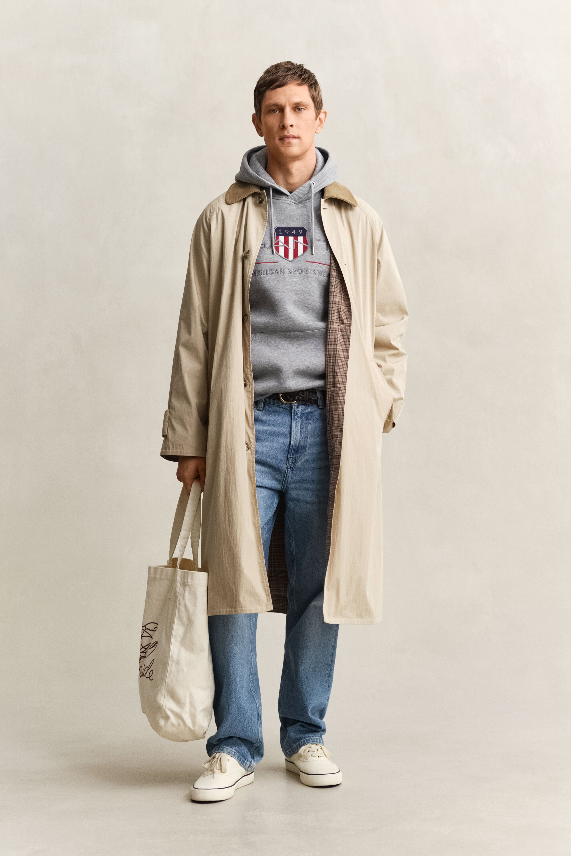 Felpa Archive Shield con cappuccio