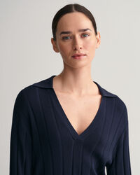 Maglia con colletto aperto in maglia a coste