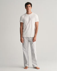 Confezione regalo con pigiama a righe, pantaloni e T-shirt