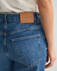 Jeans alla caviglia con gamba dritta