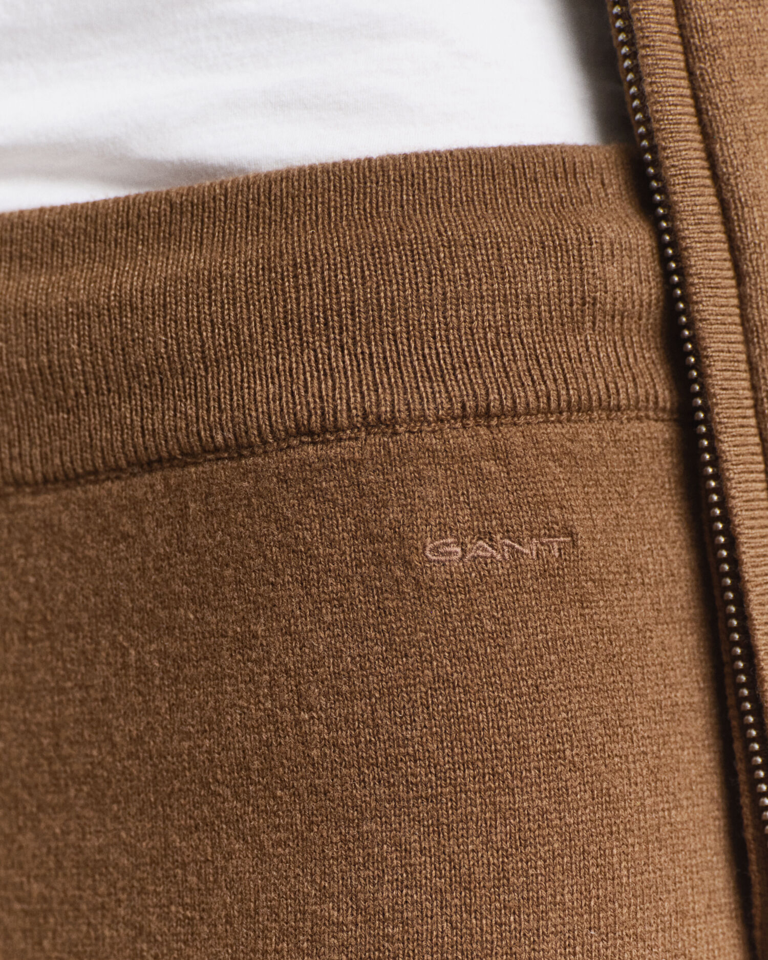 Pantaloni in pregiata e finissima lana d’agnello in maglia