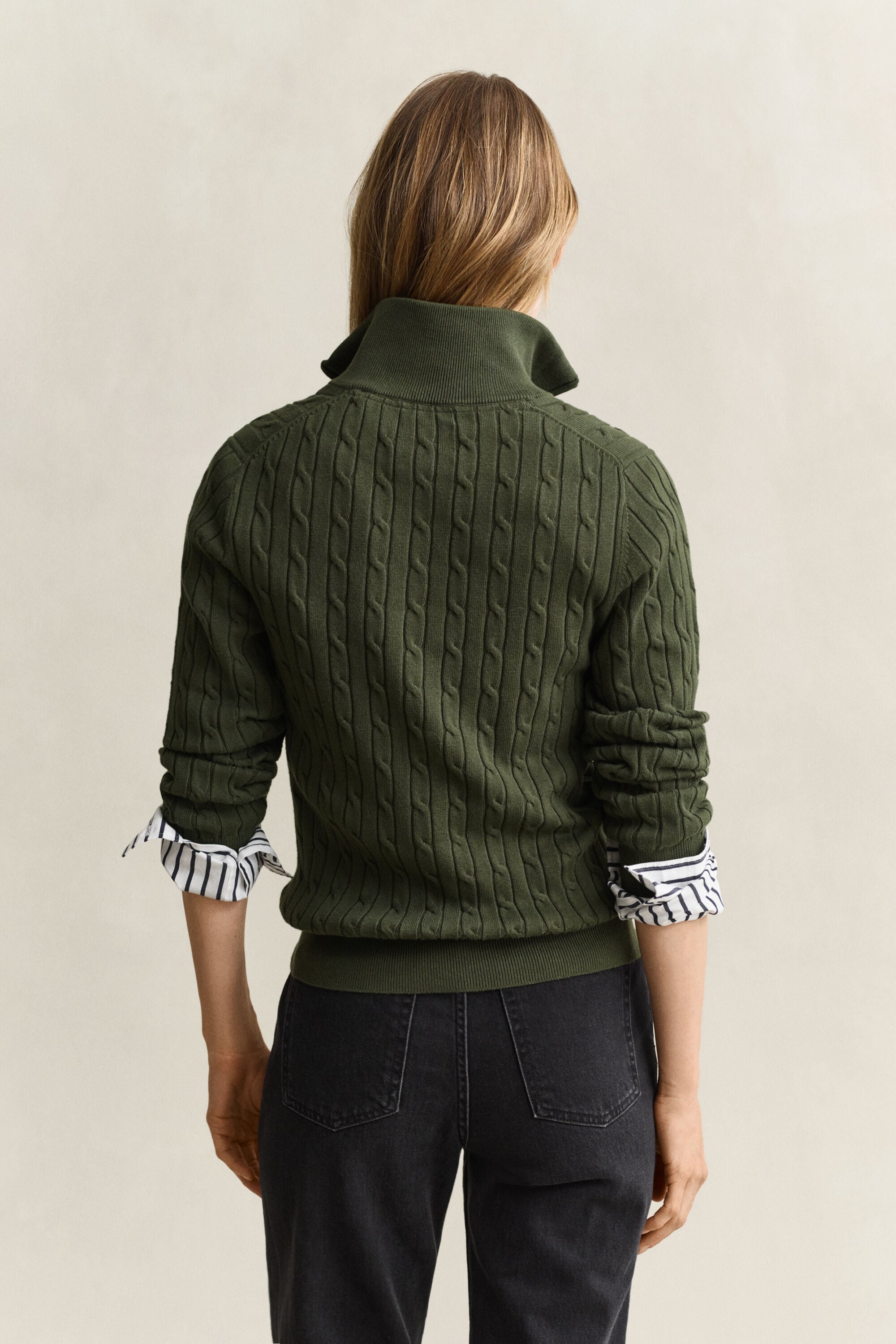 Maglia con zip corta elasticizzata a trecce
