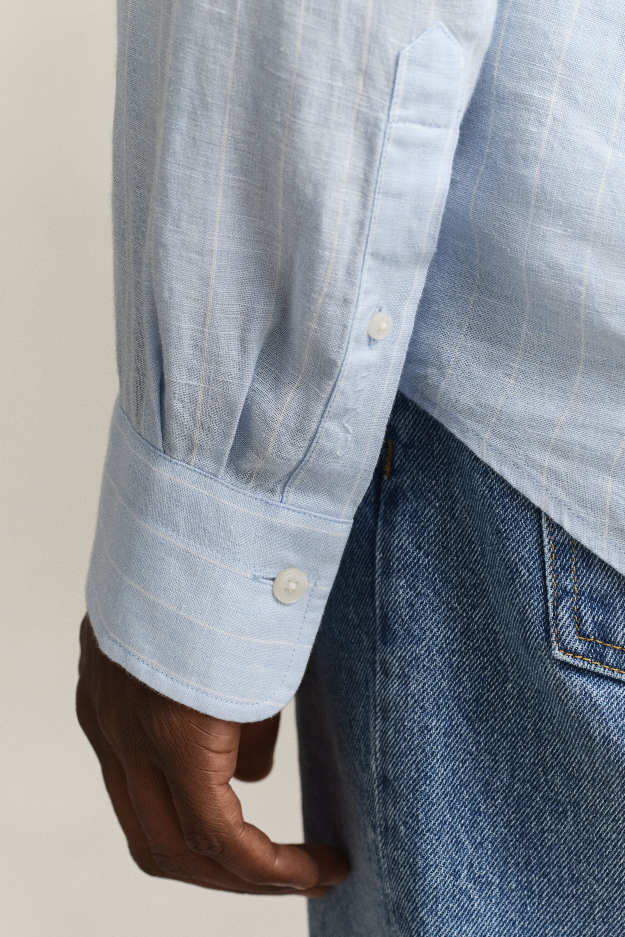 Camicia a righe in lino