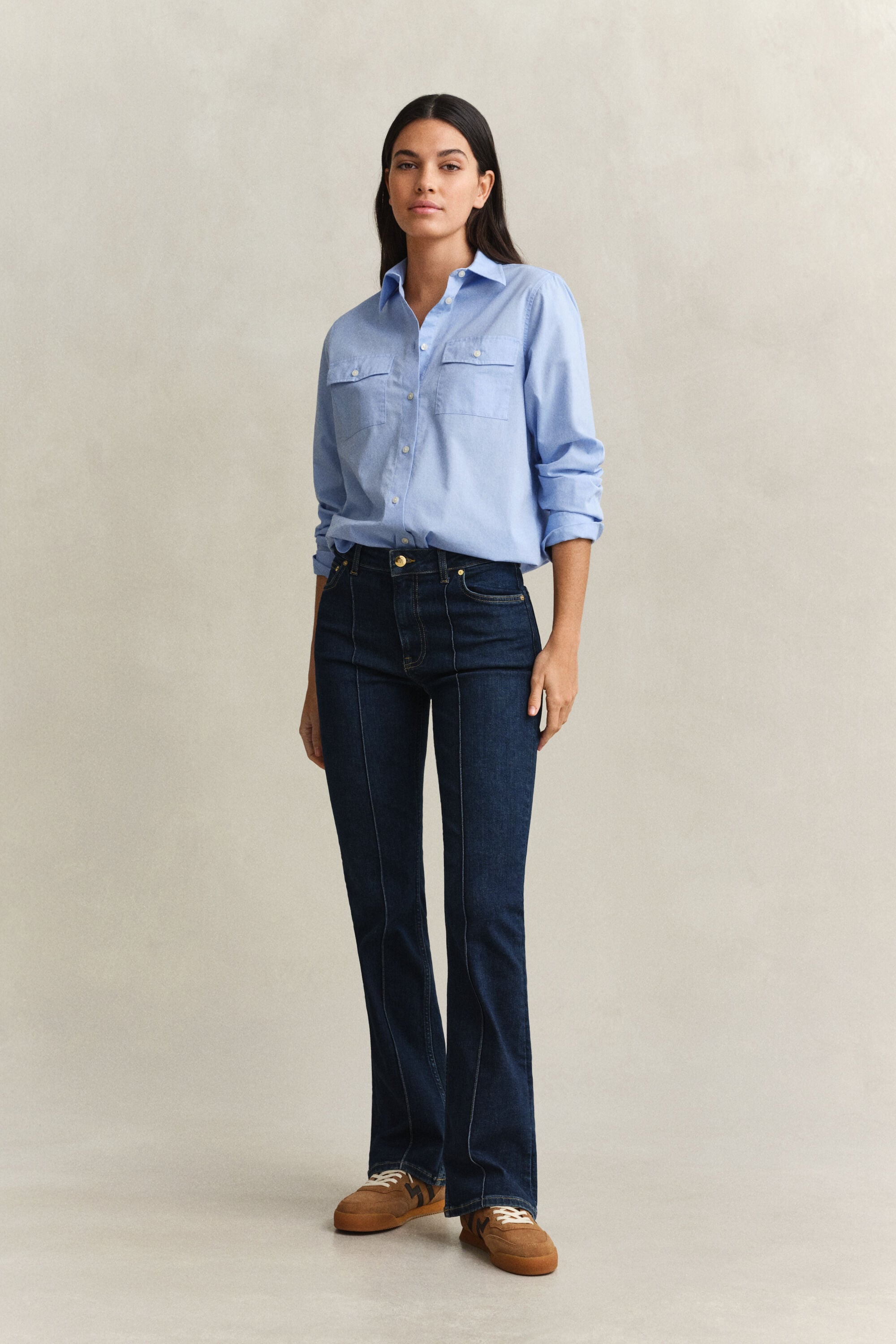Jeans svasati con pinces slim