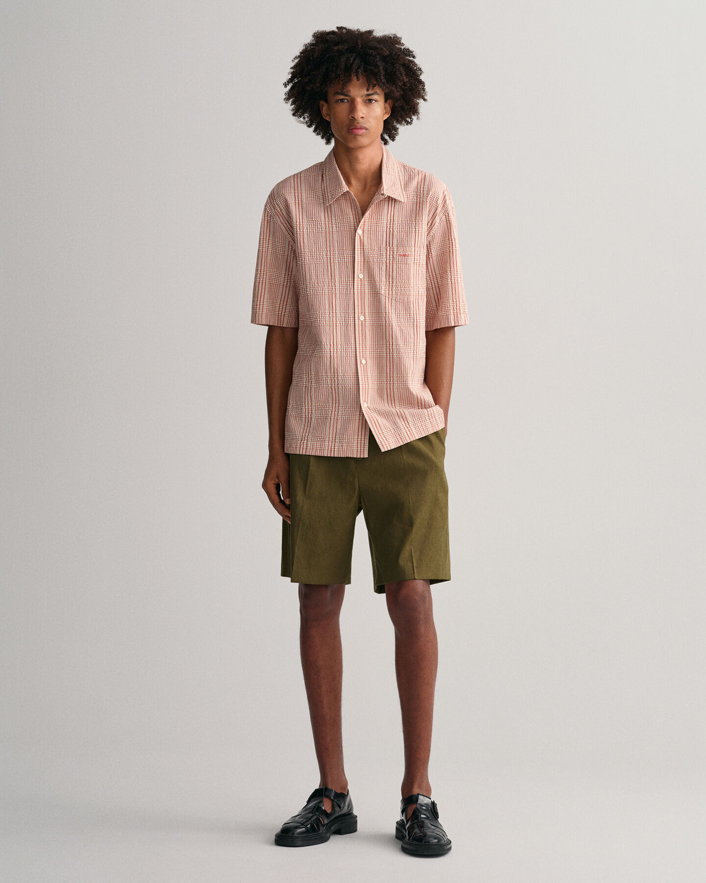 Camicia a maniche corte a quadri in seersucker relaxed fit