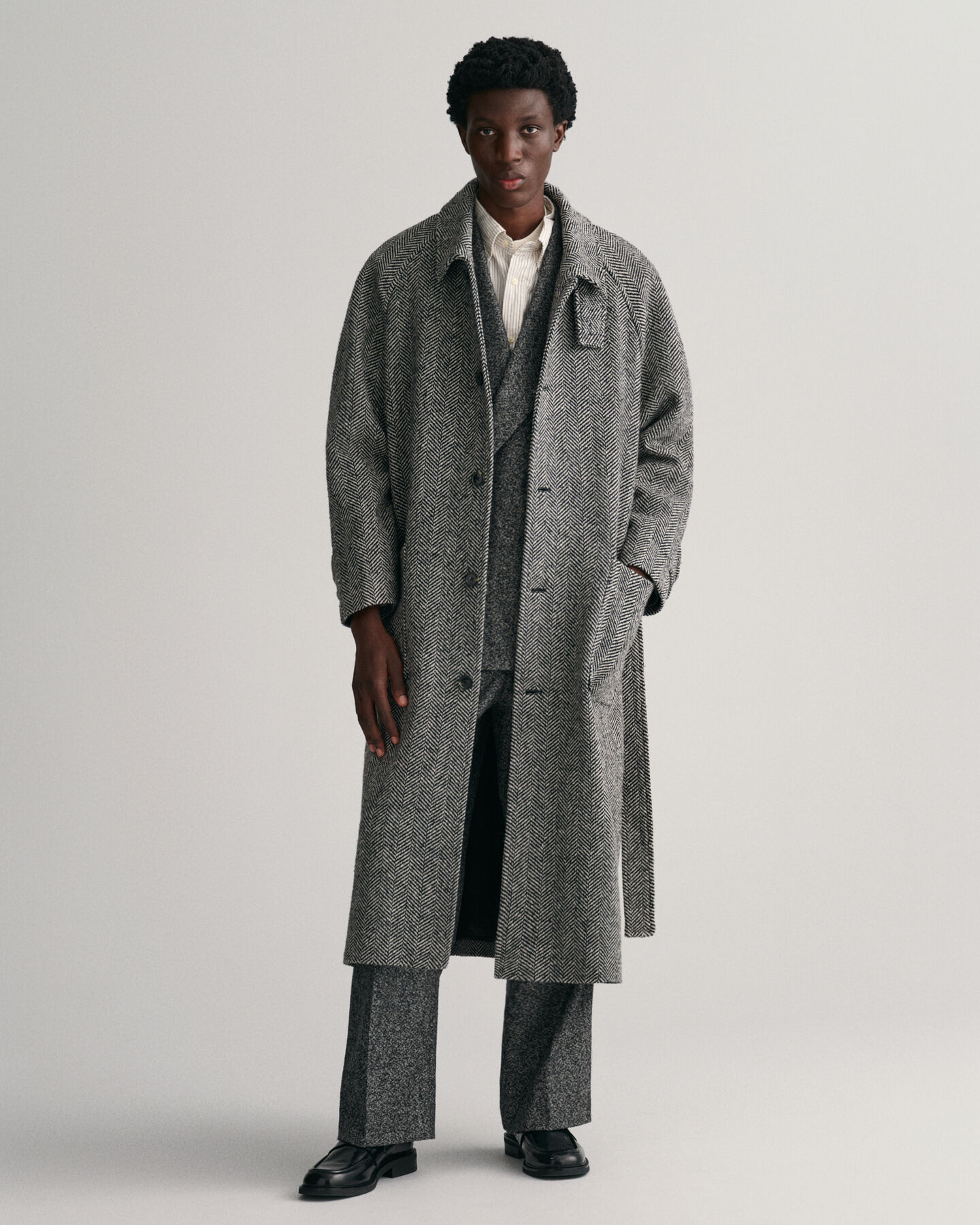 Cappotto in lana Balmacaan