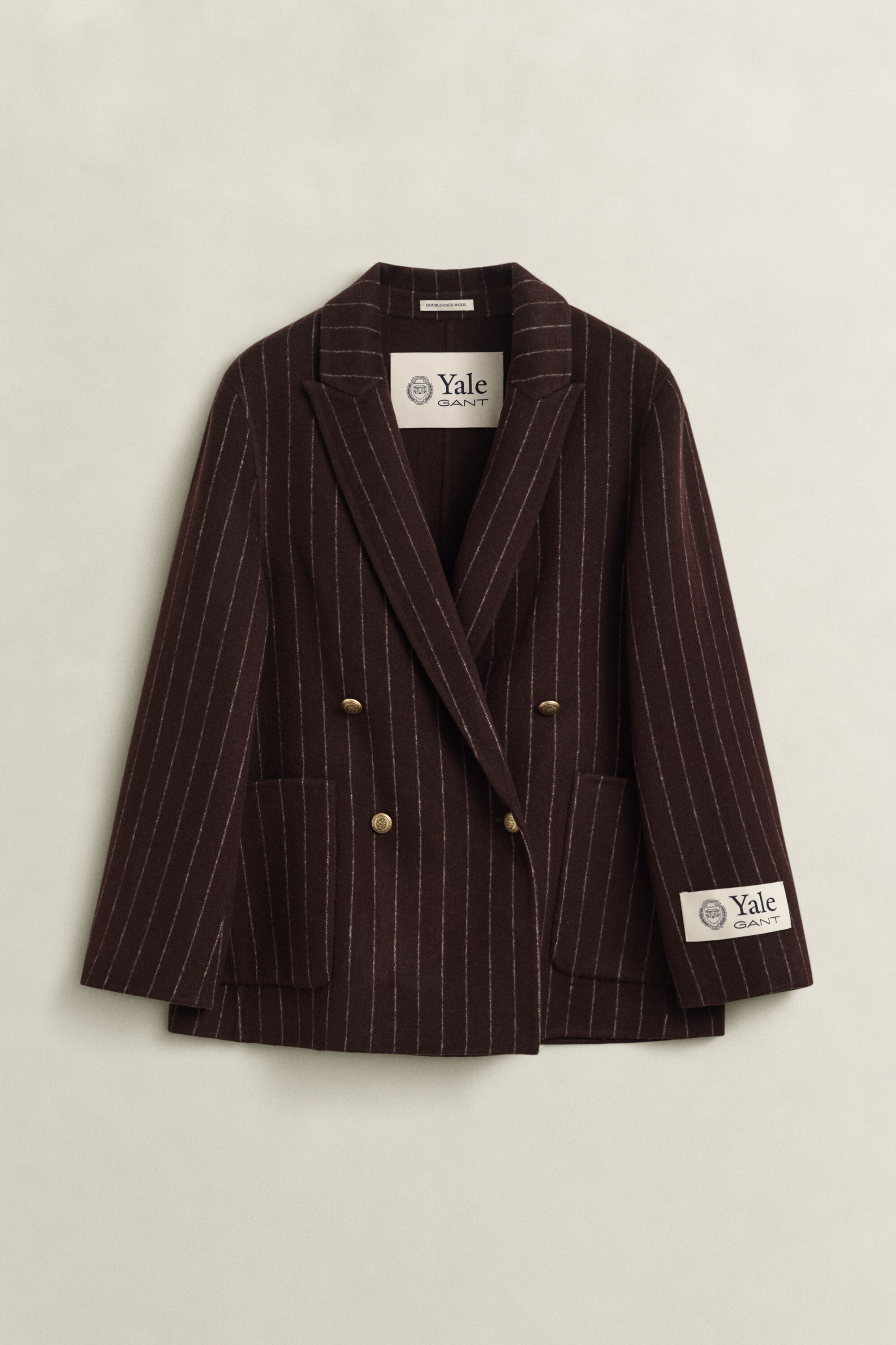Blazer gessato Gant x Yale cucito a mano