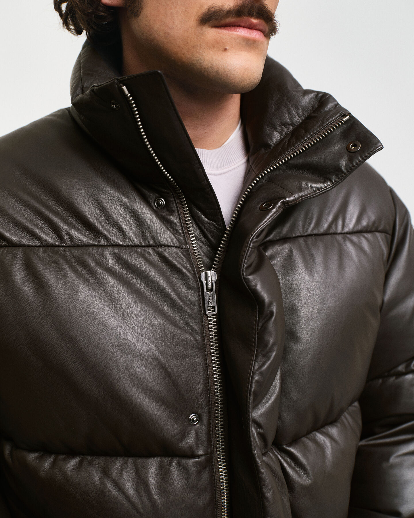 Piumino in pelle imbottito di piuma d’oca