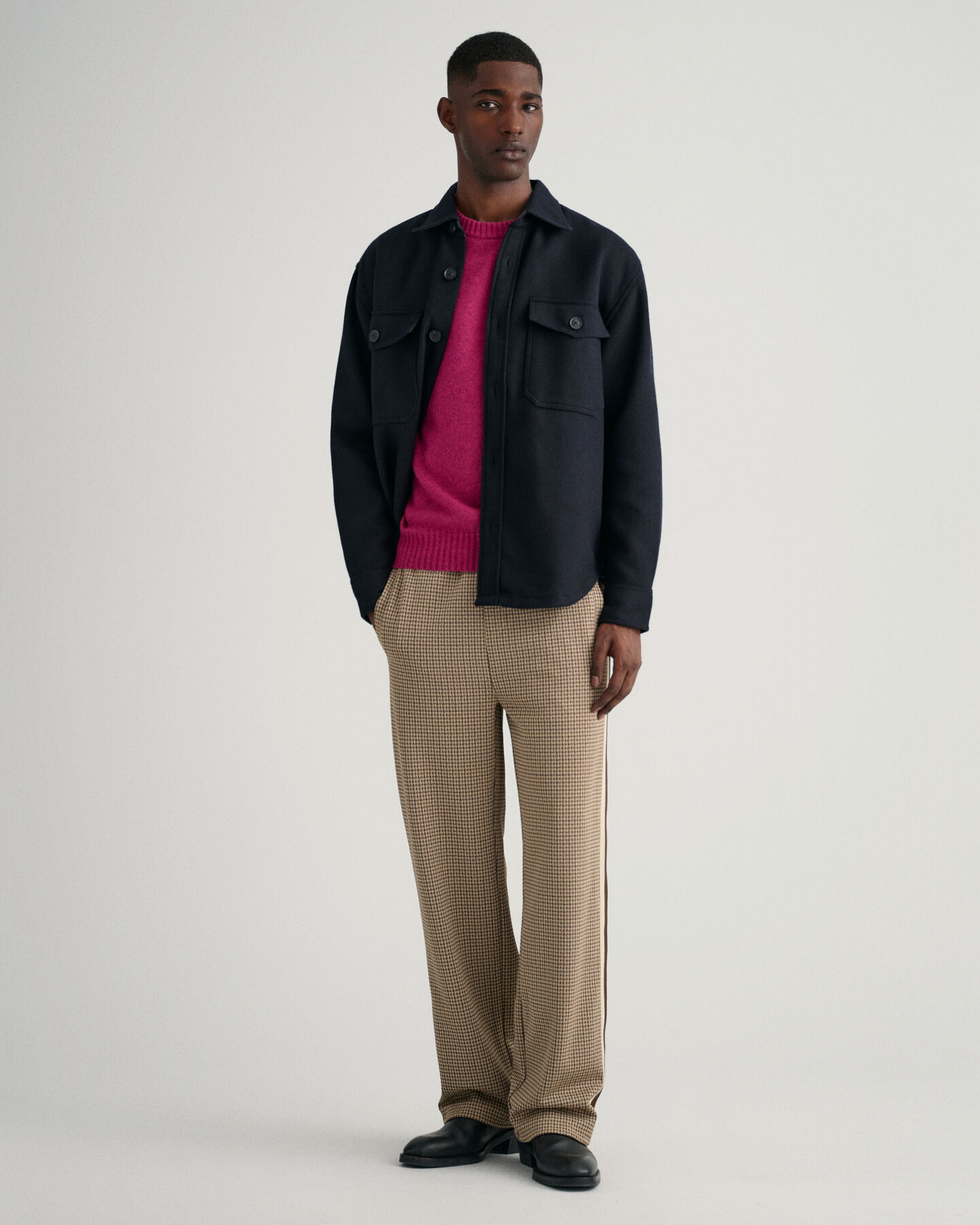 Maglia girocollo in lana pettinata