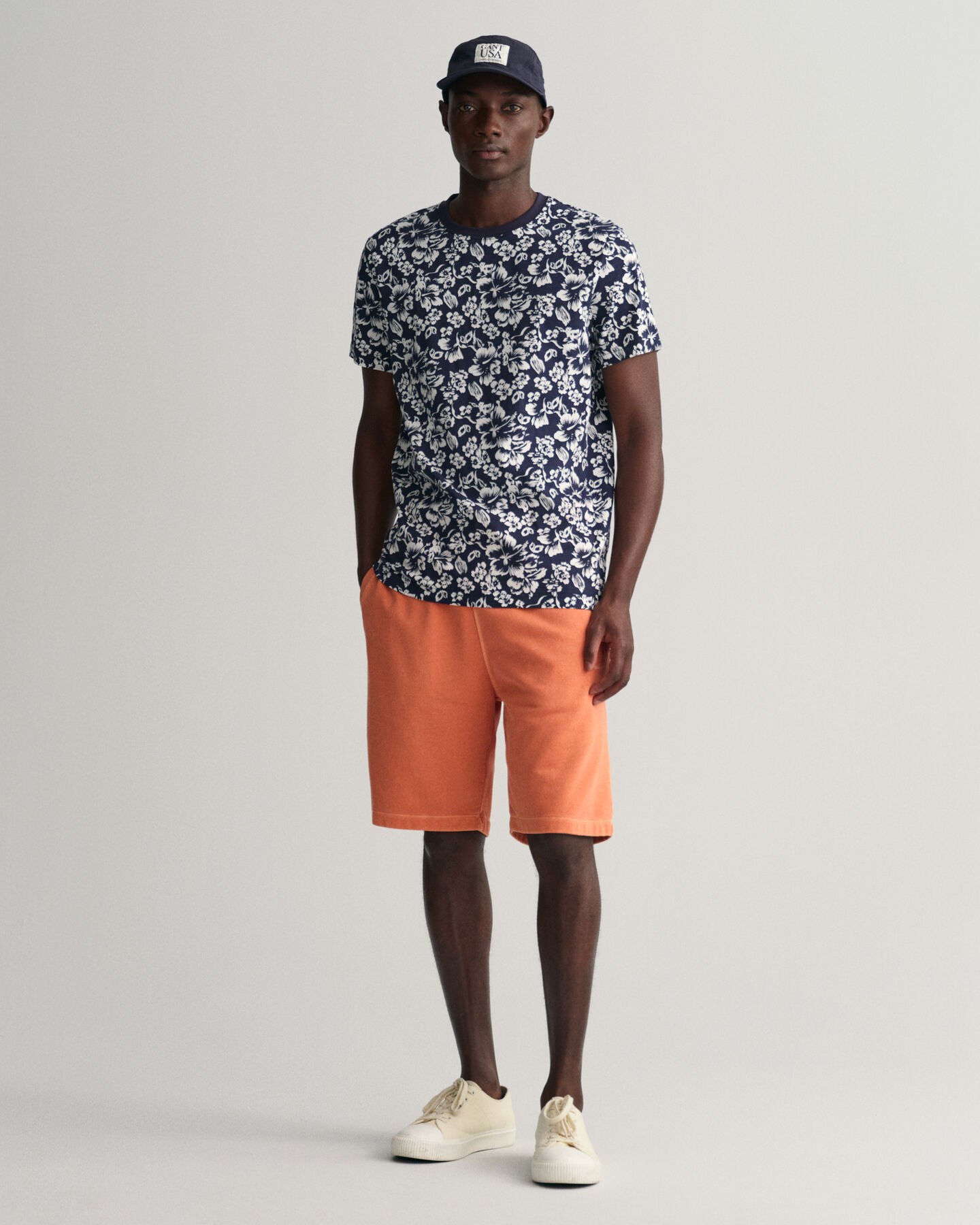 T-shirt con stampa a fiori