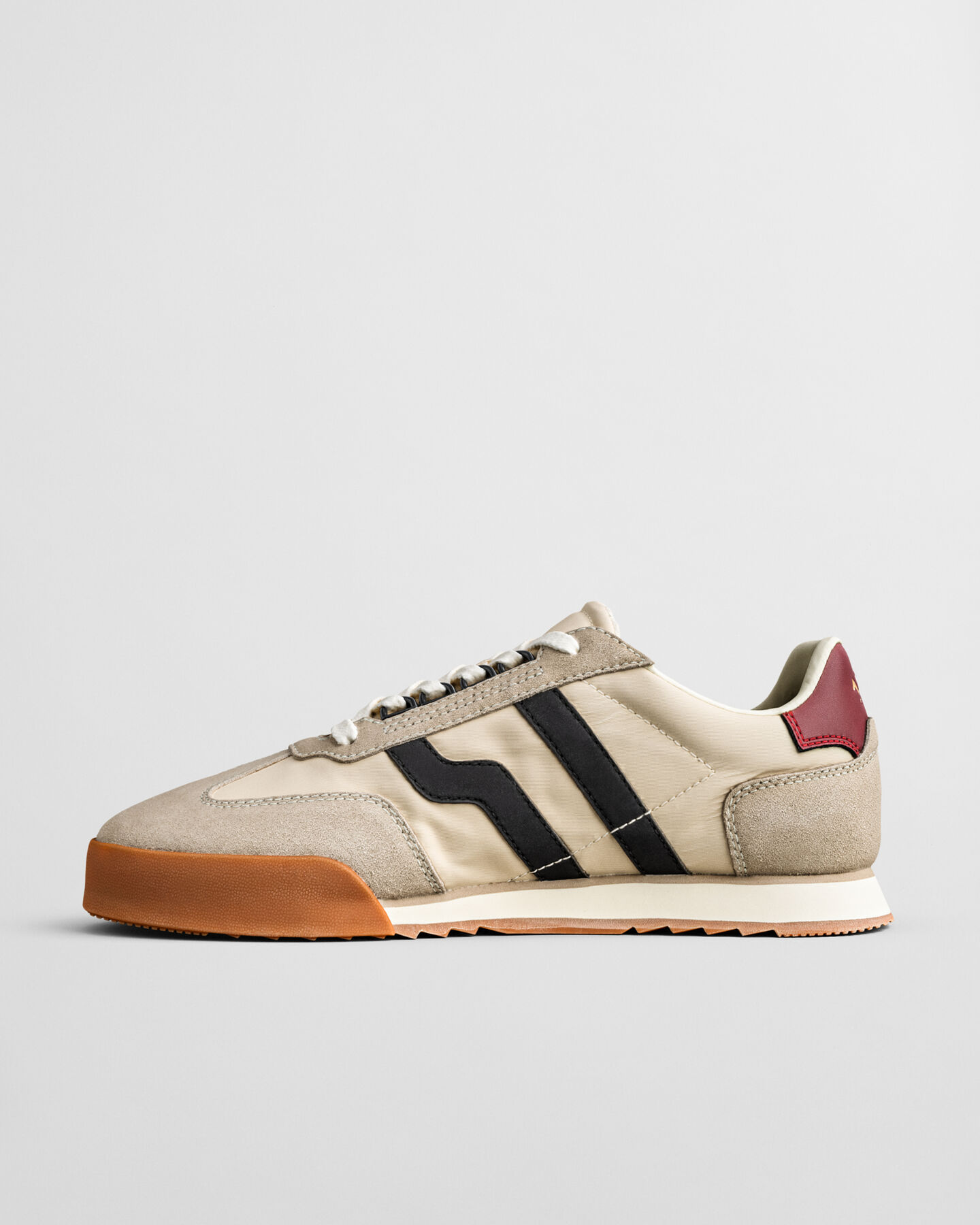 Sneakers Baylle in camoscio