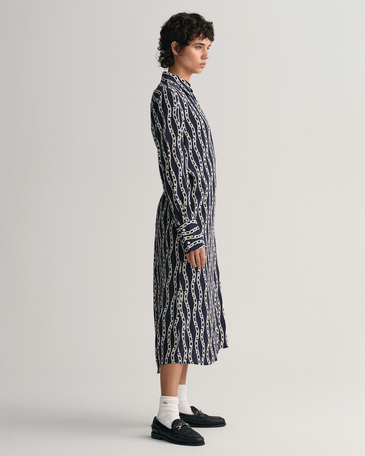 Abito a portafoglio con stampa a catena