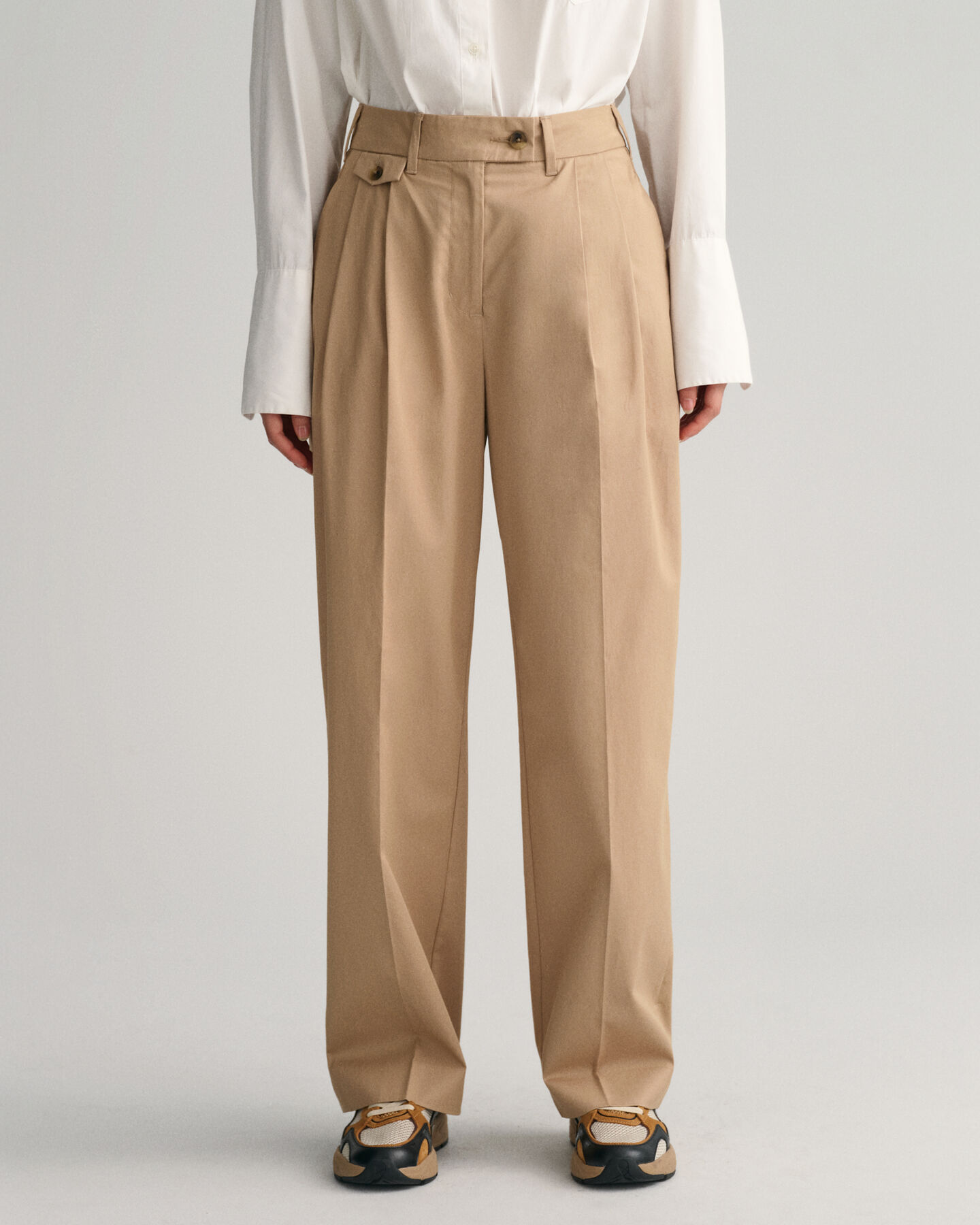 Pantaloni chino con pinces