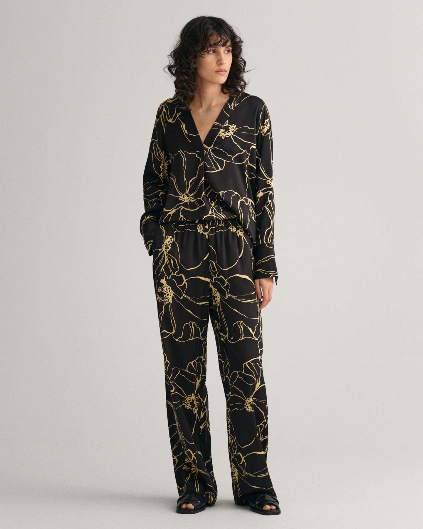 Pantaloni Pull-On Line Drawing