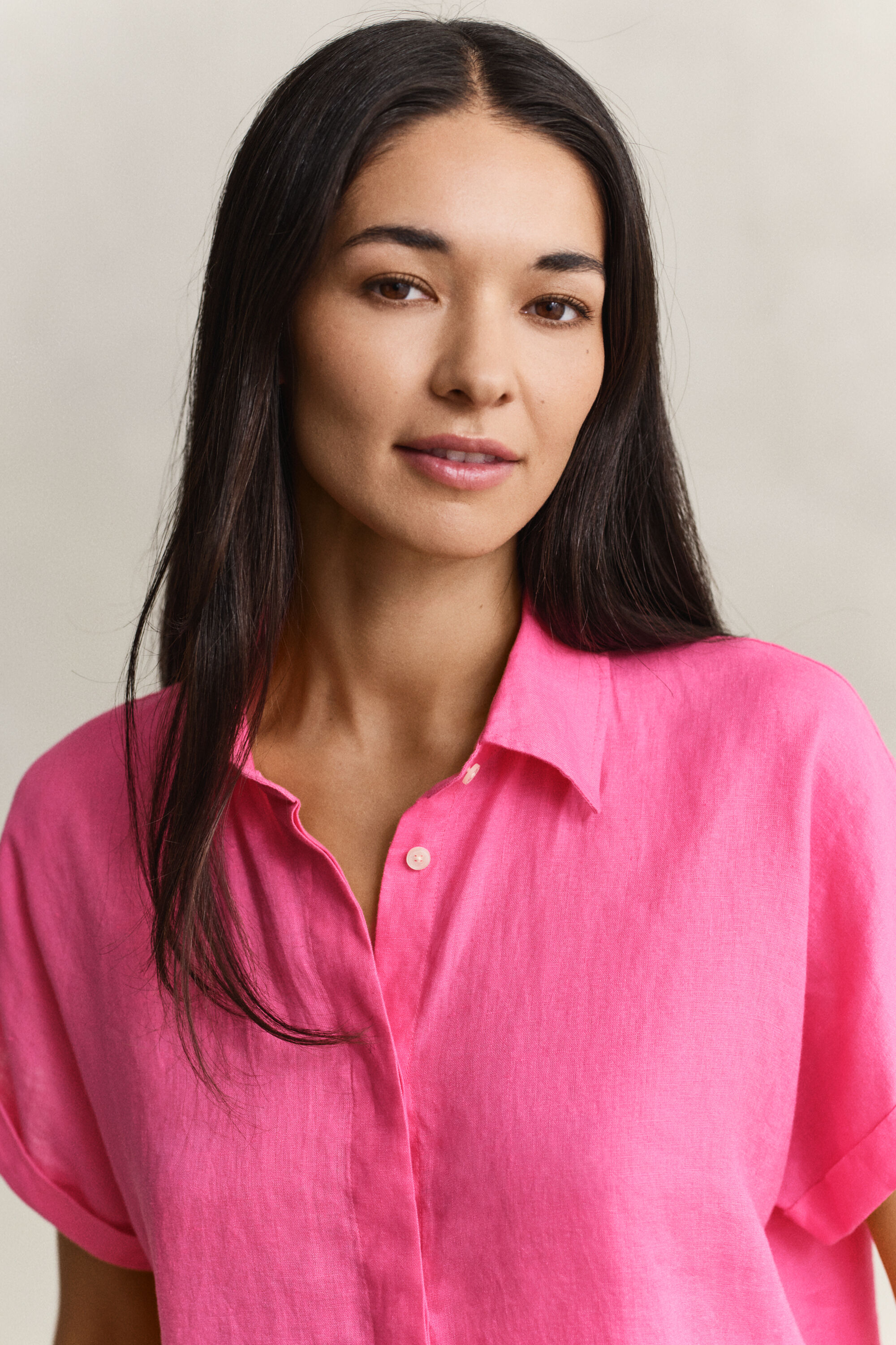 Camicia in lino con maniche a sbuffo