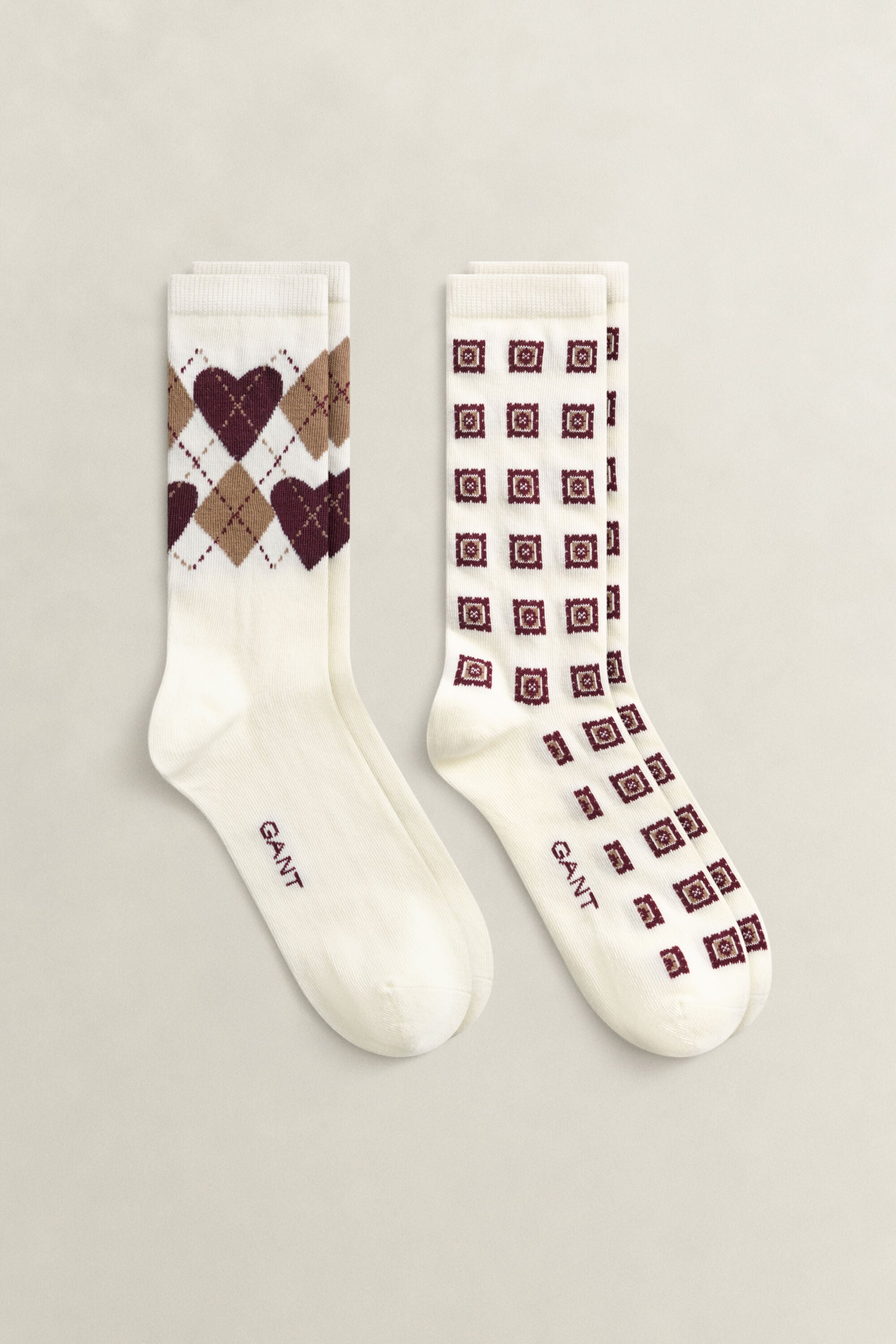 Confezione regalo con 2 paia di calzini a rombi a cuore