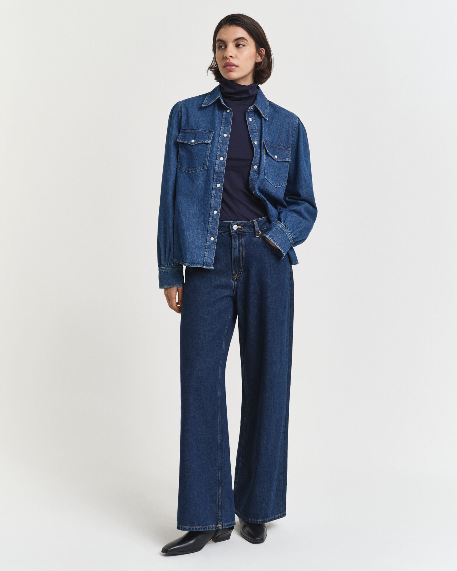 Maglia a collo alto in cotone leggero