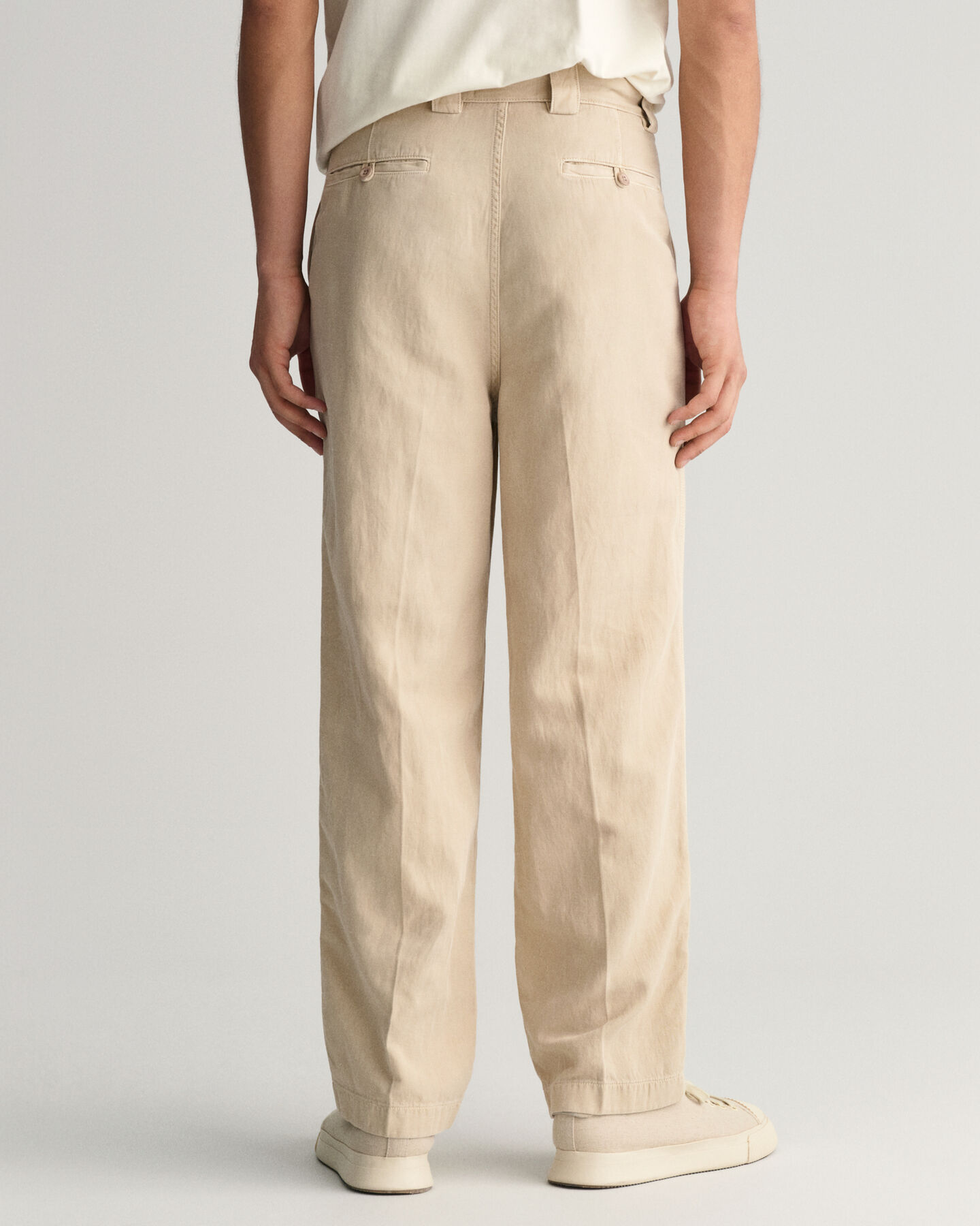 Pantaloni chino in misto cotone-lino plissettati
