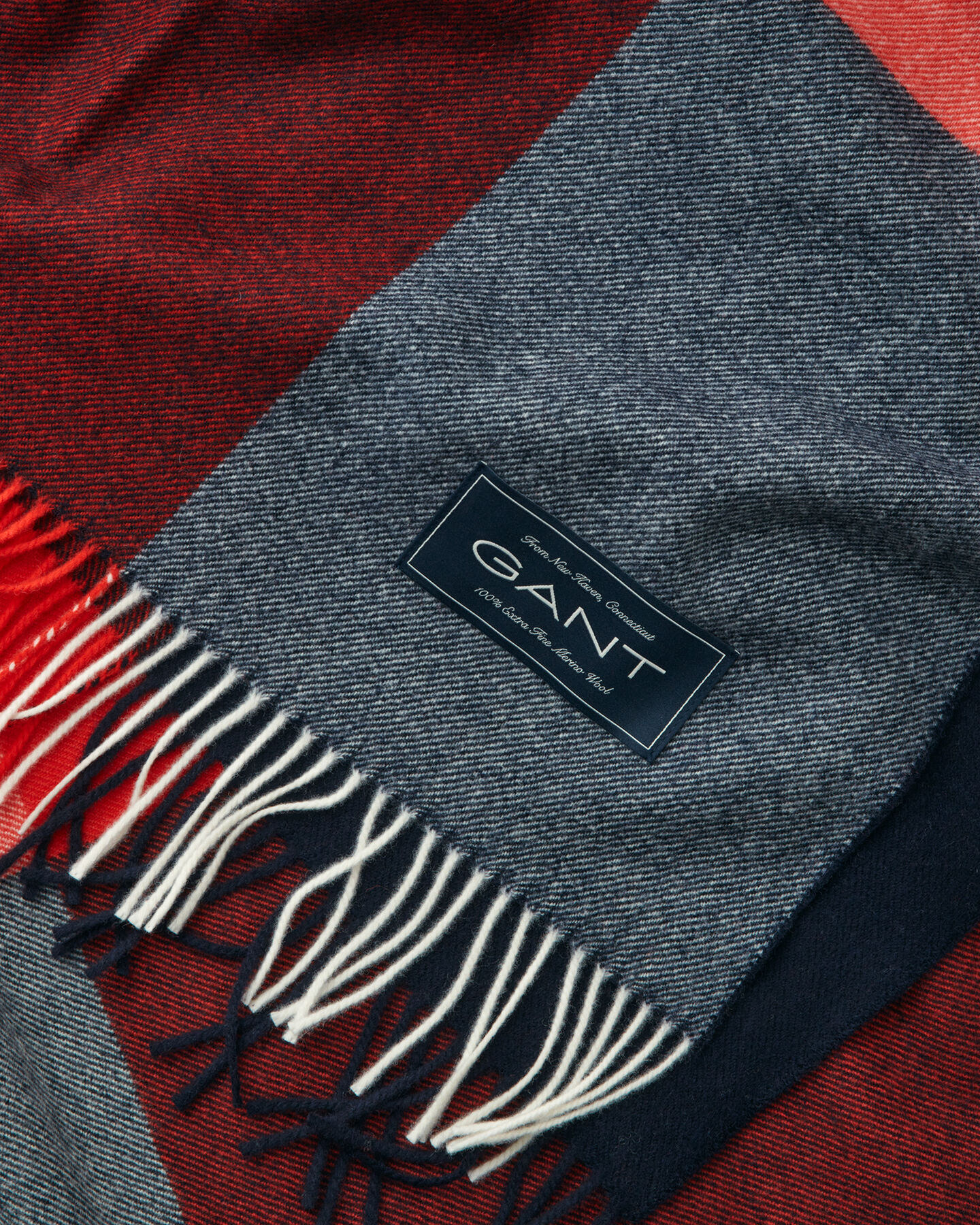 Coperta a quadri in finissima lana merino