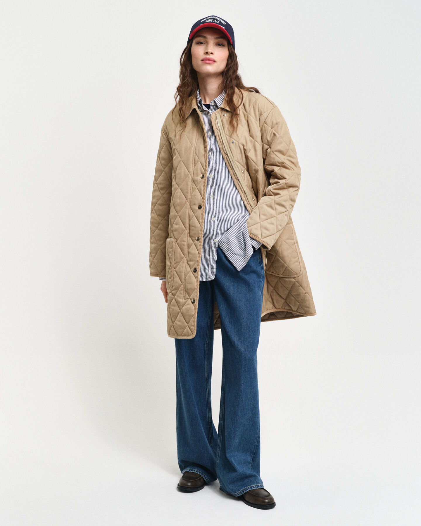 Piumino trapuntato con dettagli in velluto a coste