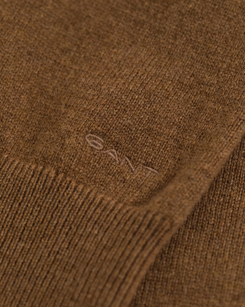 Abito in pregiata e finissima lana d’agnello lavorata a maglia