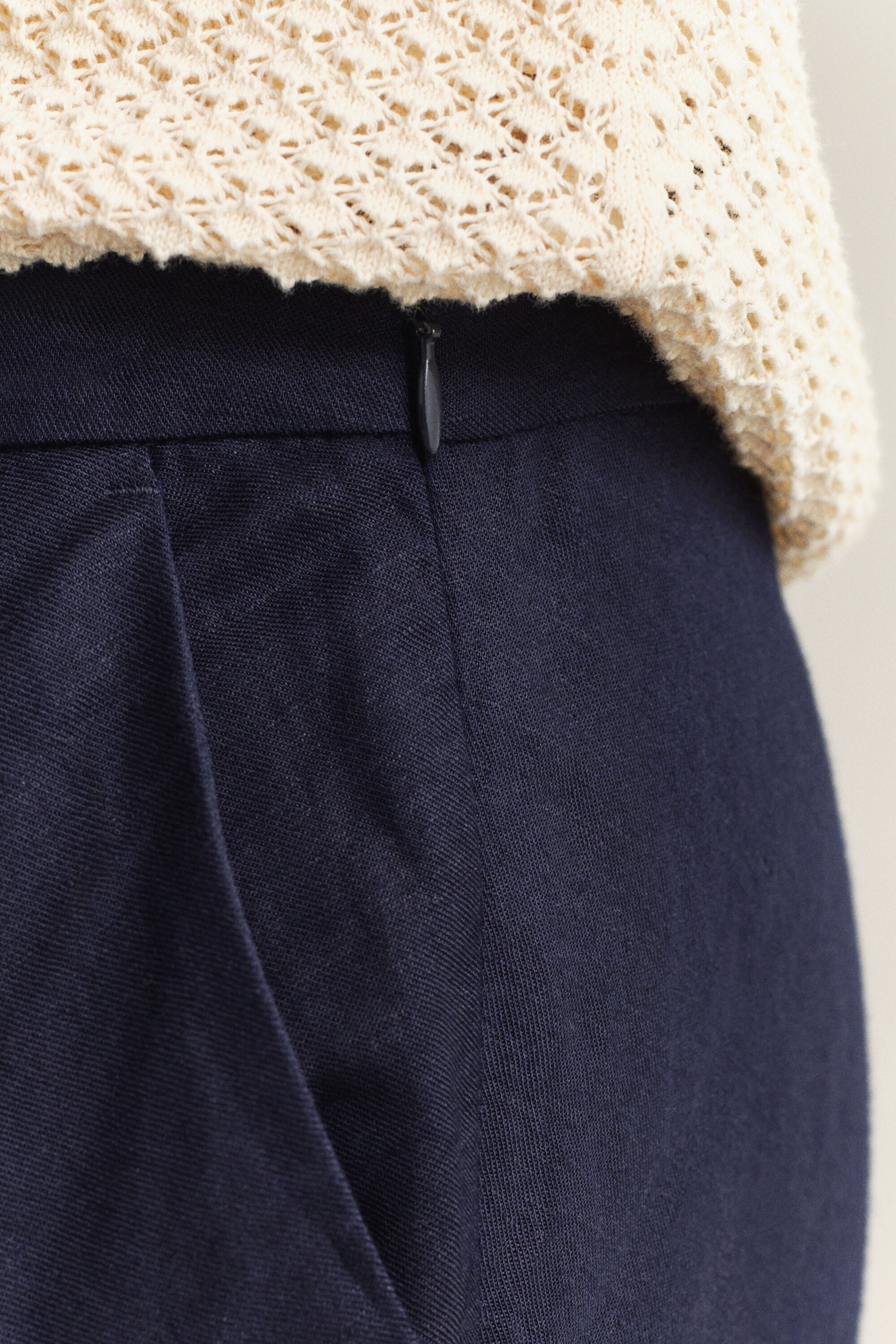 Gonna svasata in misto lino