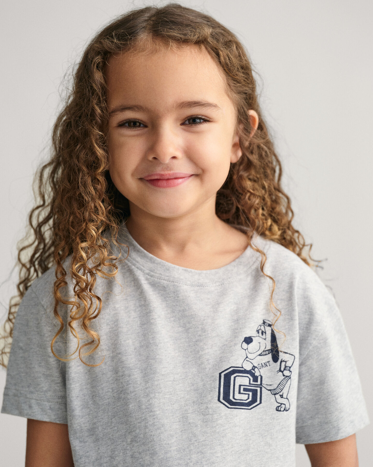 T-shirt con stampa G e cane Kids