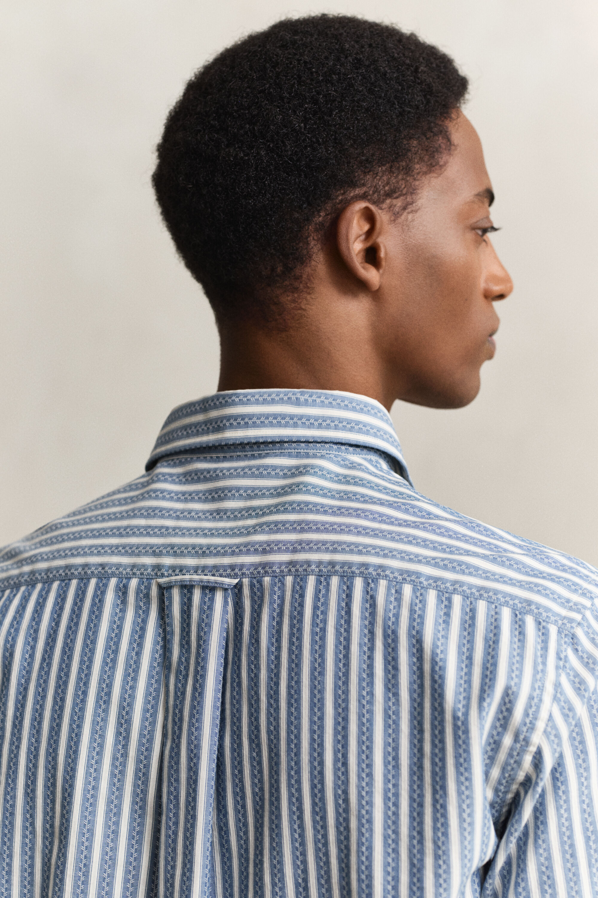 Camicia a righe in tessuto a spina di pesce regular fit