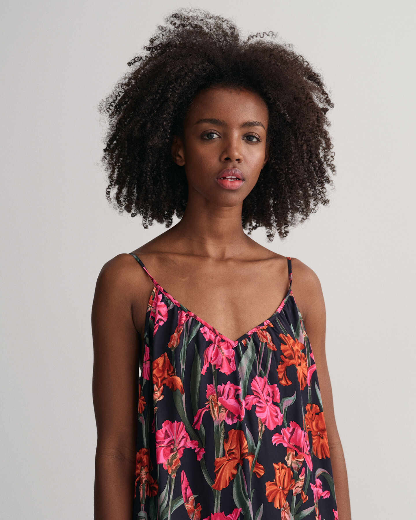 Abito maxi con stampa e spalline sottili