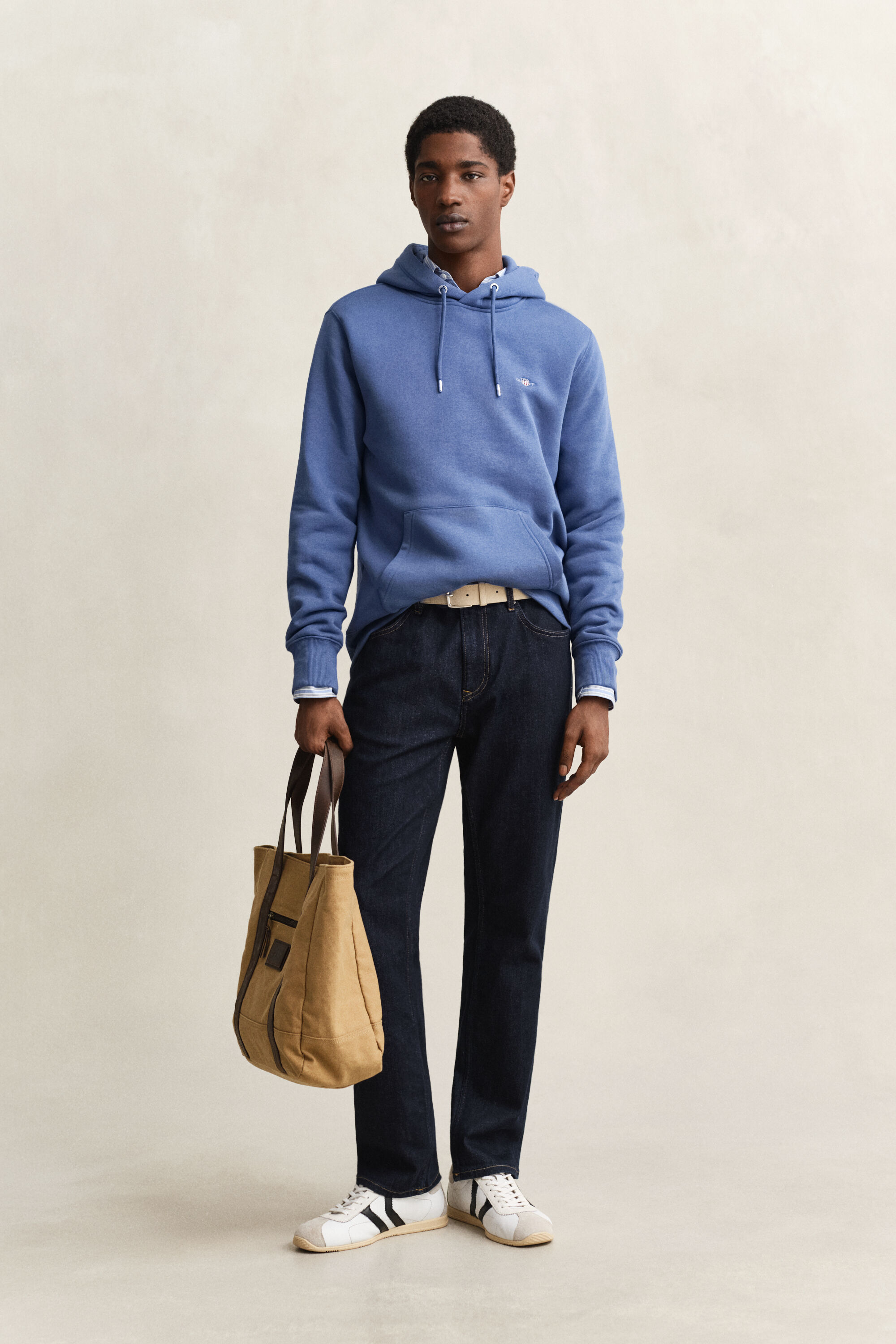 Felpa Shield con cappuccio