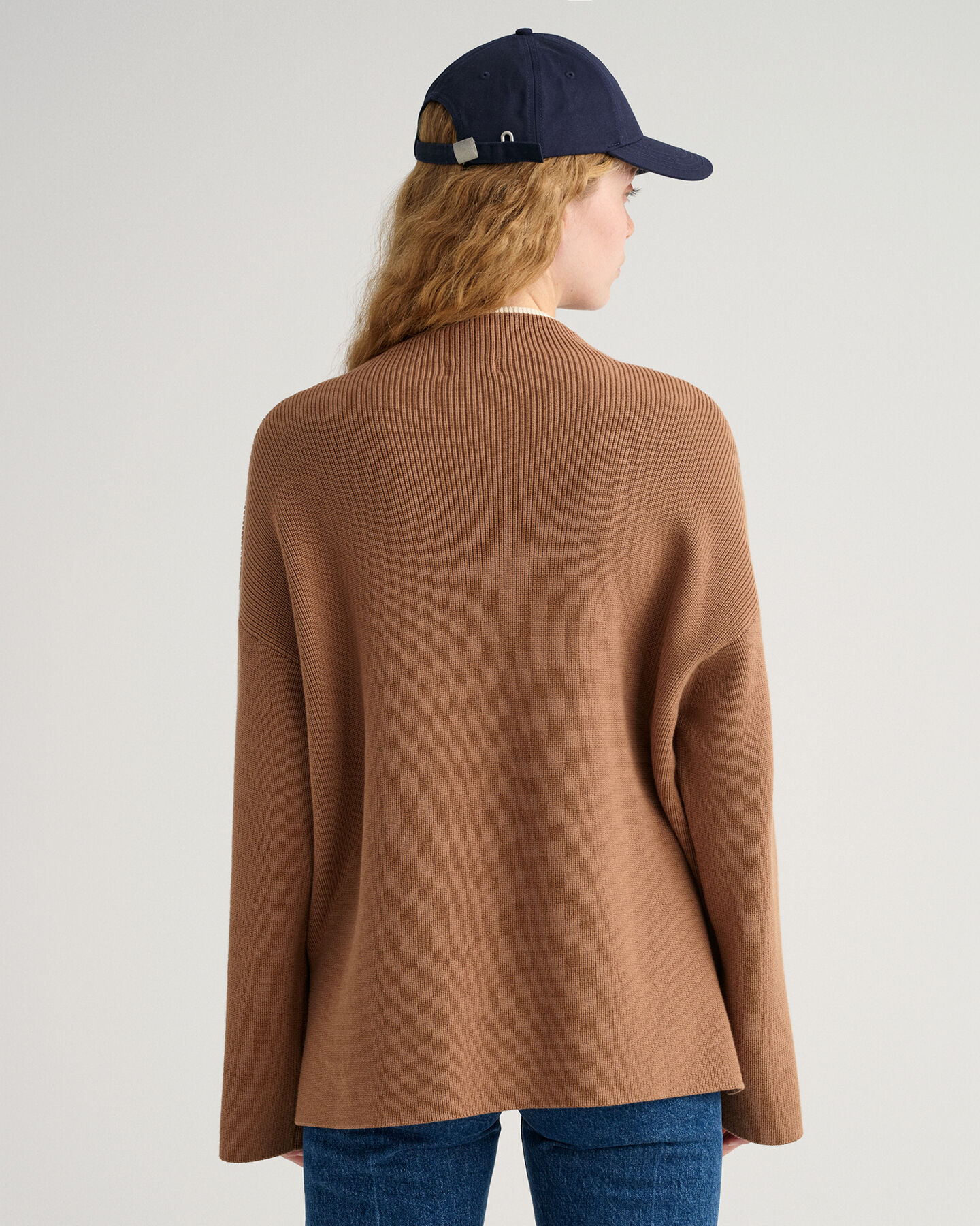 Maglia a coste accollata