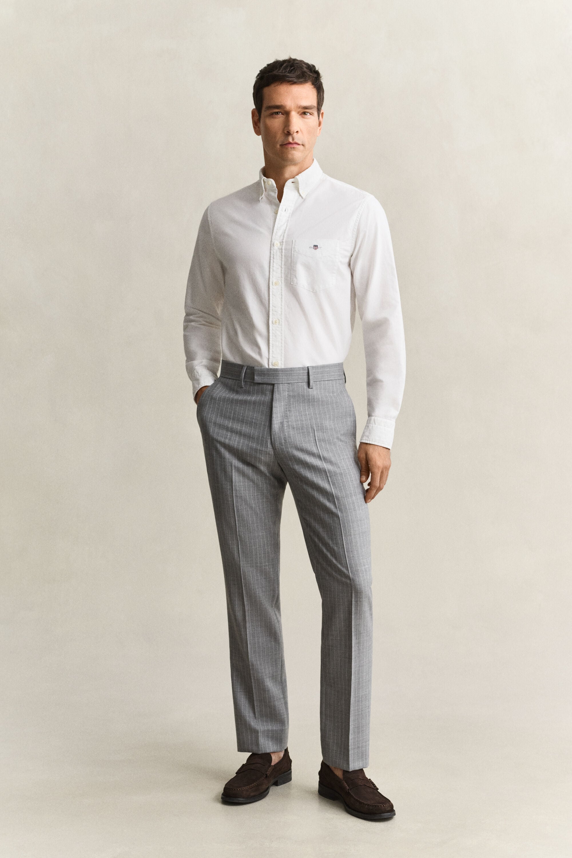 Pantaloni gessati eleganti