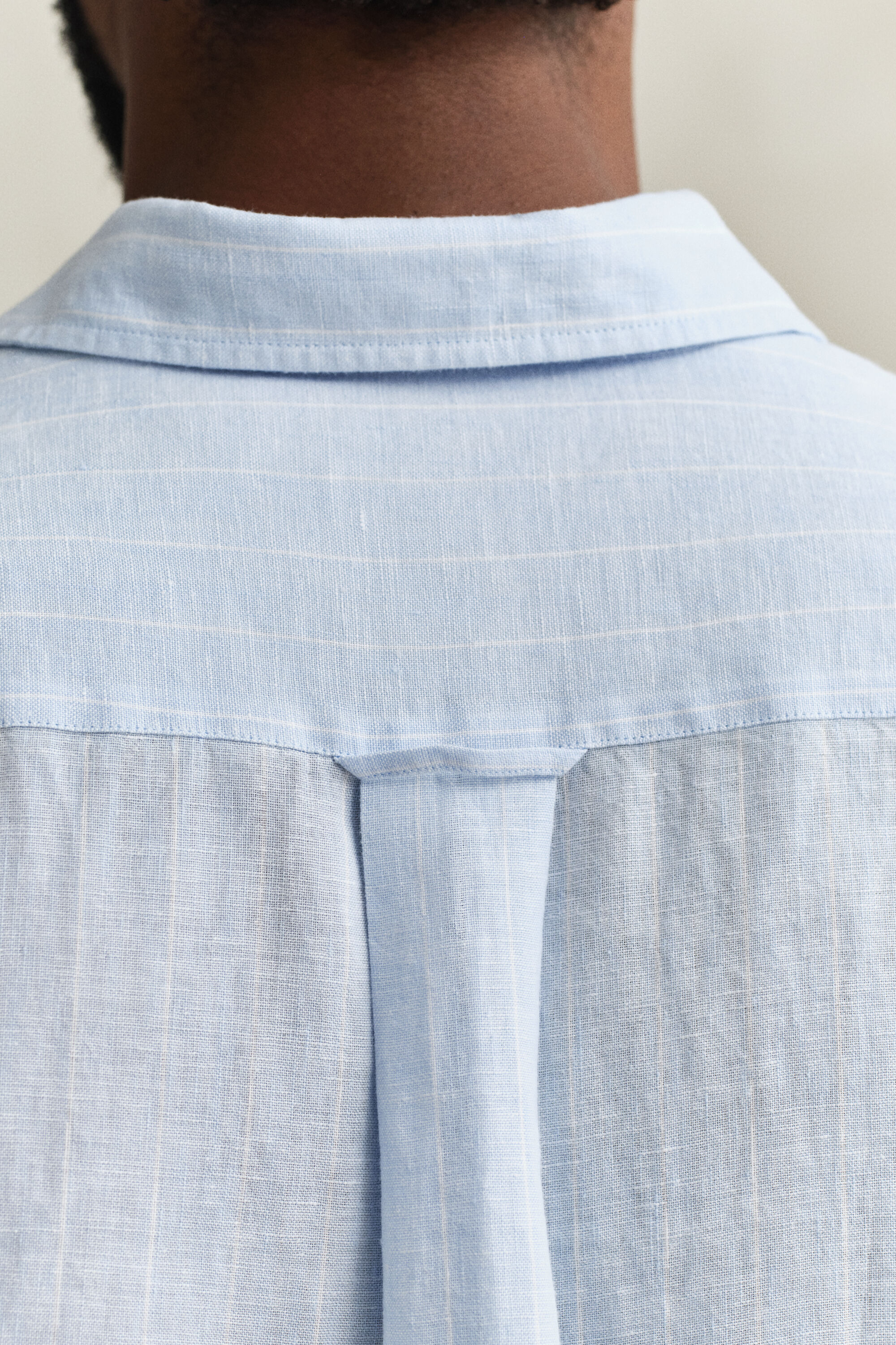 Camicia a righe in lino