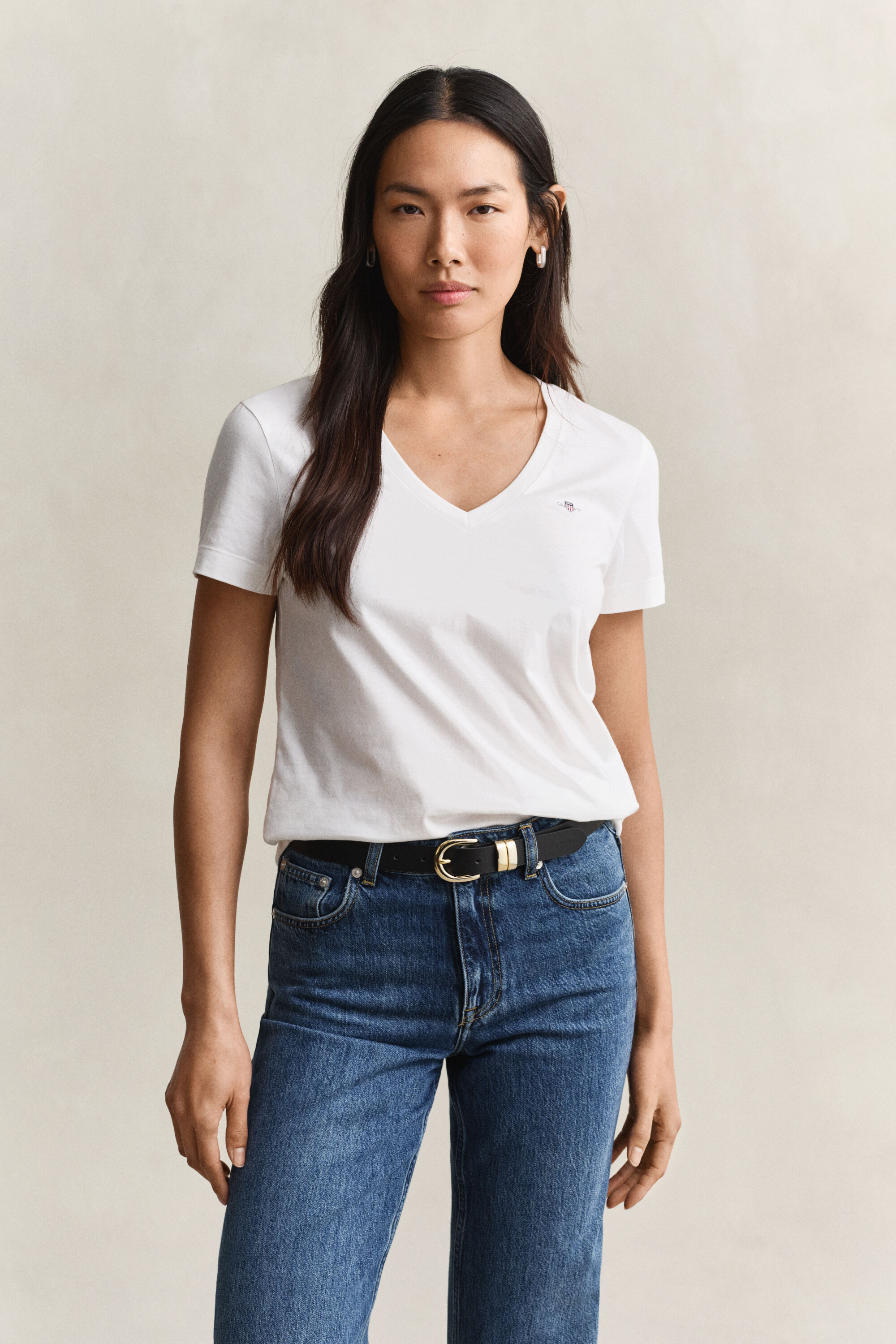 T-shirt Shield con scollo a V