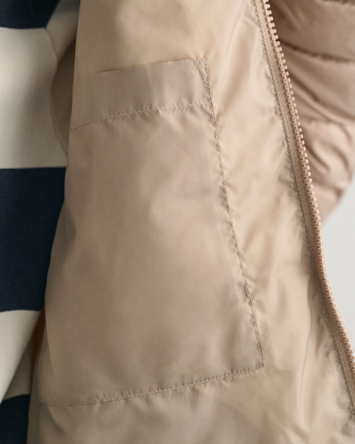 Giacca bomber imbottita leggera