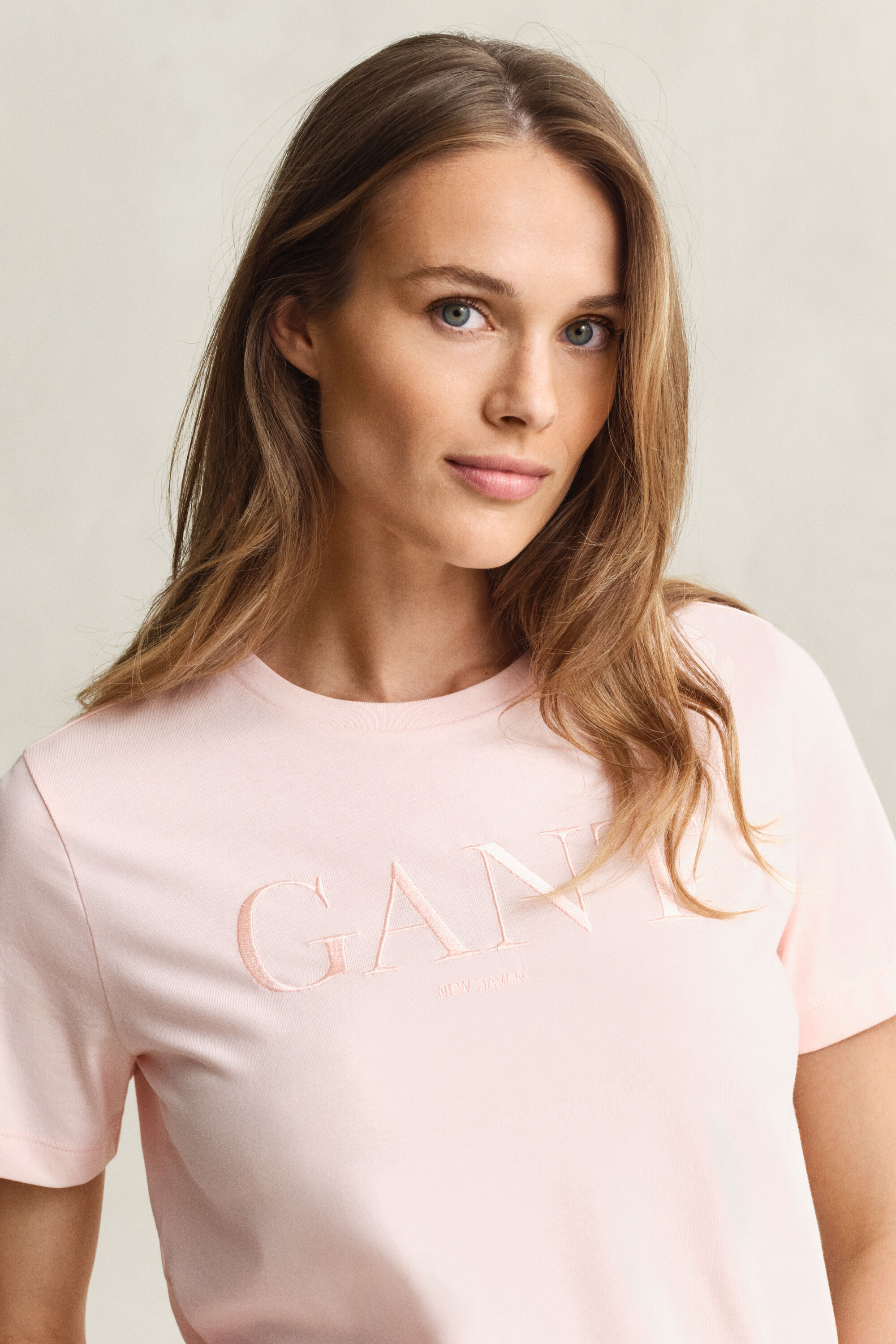 Felpa tono su tono con grafica