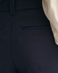 Pantaloni eleganti svasati slim fit